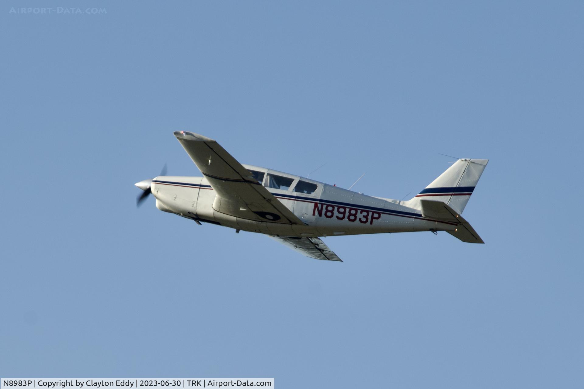N8983P, 1966 Piper PA-24-260 C/N 24-4442, Truckee Tahoe airport in California 2023.