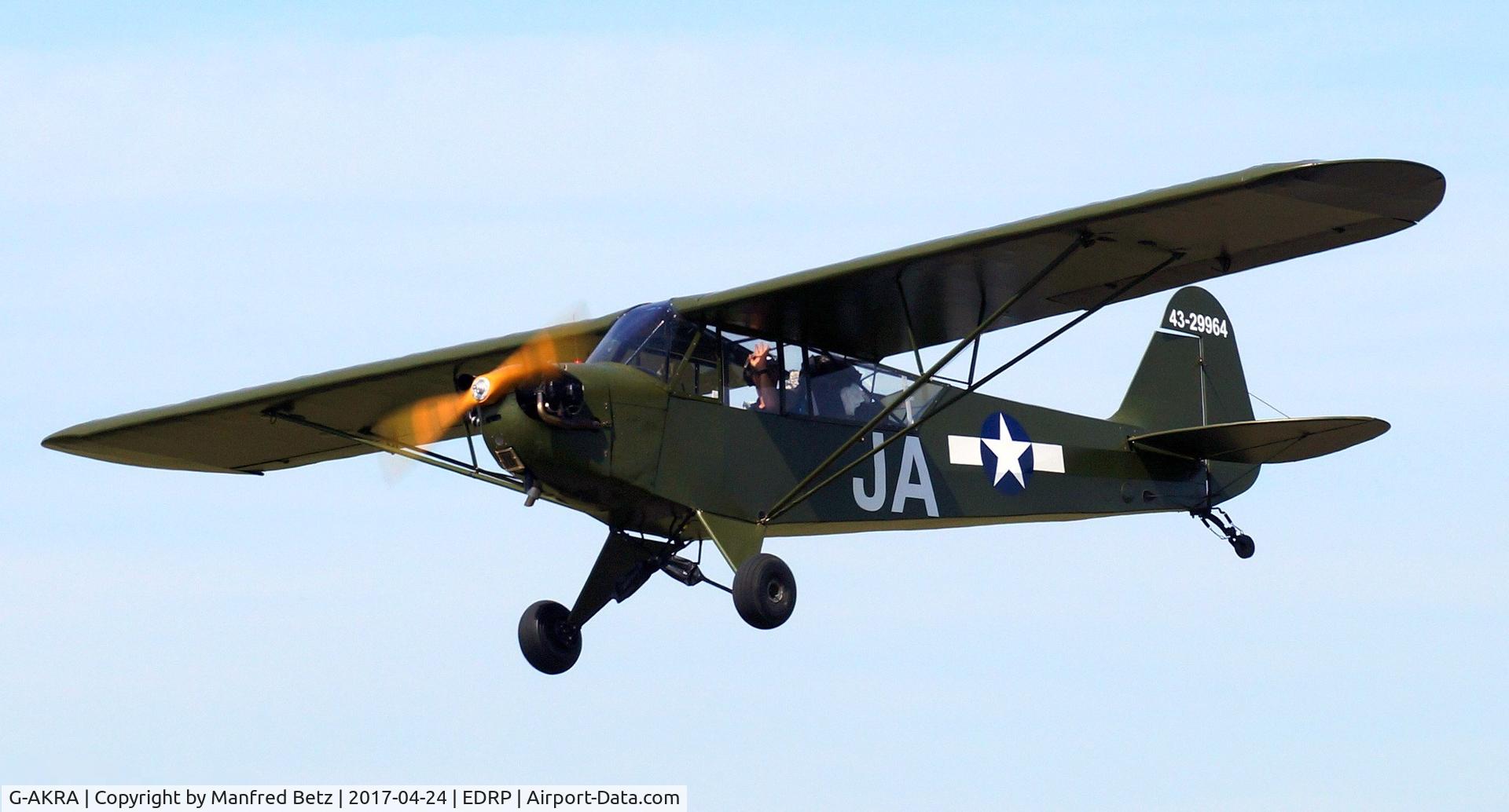 G-AKRA, 1944 Piper L-4H Grasshopper (J3C-65D) C/N 11255, visitor