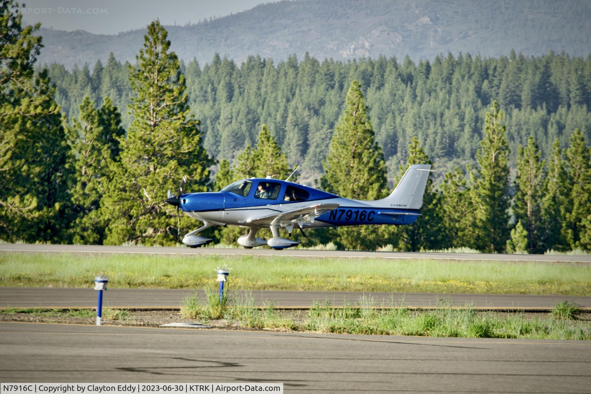 N7916C, 2017 Cirrus SR22T C/N 1529, Truckee Tahoe airport in California 2023.