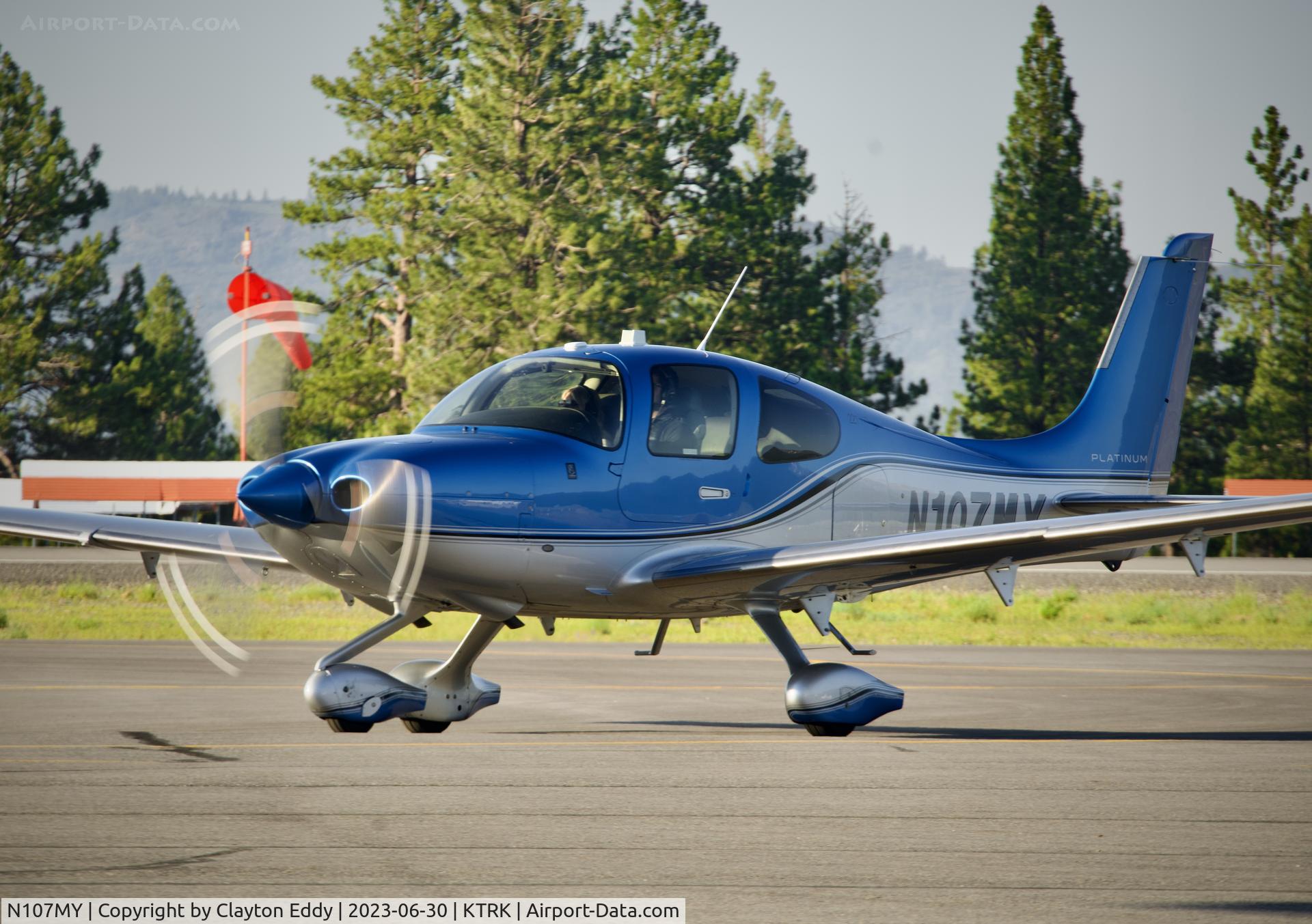N107MY, 2018 Cirrus SR22T C/N 1751, Truckee Tahoe airport in California 2023.