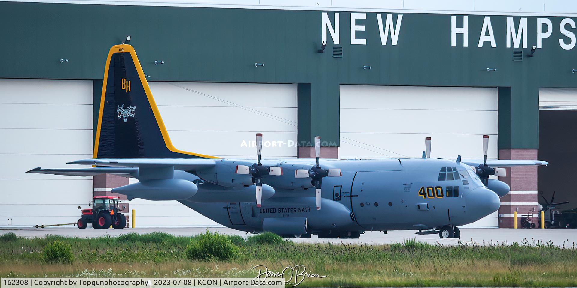 162308, 1982 Lockheed KC-130T Hercules C/N 382-4972, VX-30 out of Pt Mugu working at small NH airport