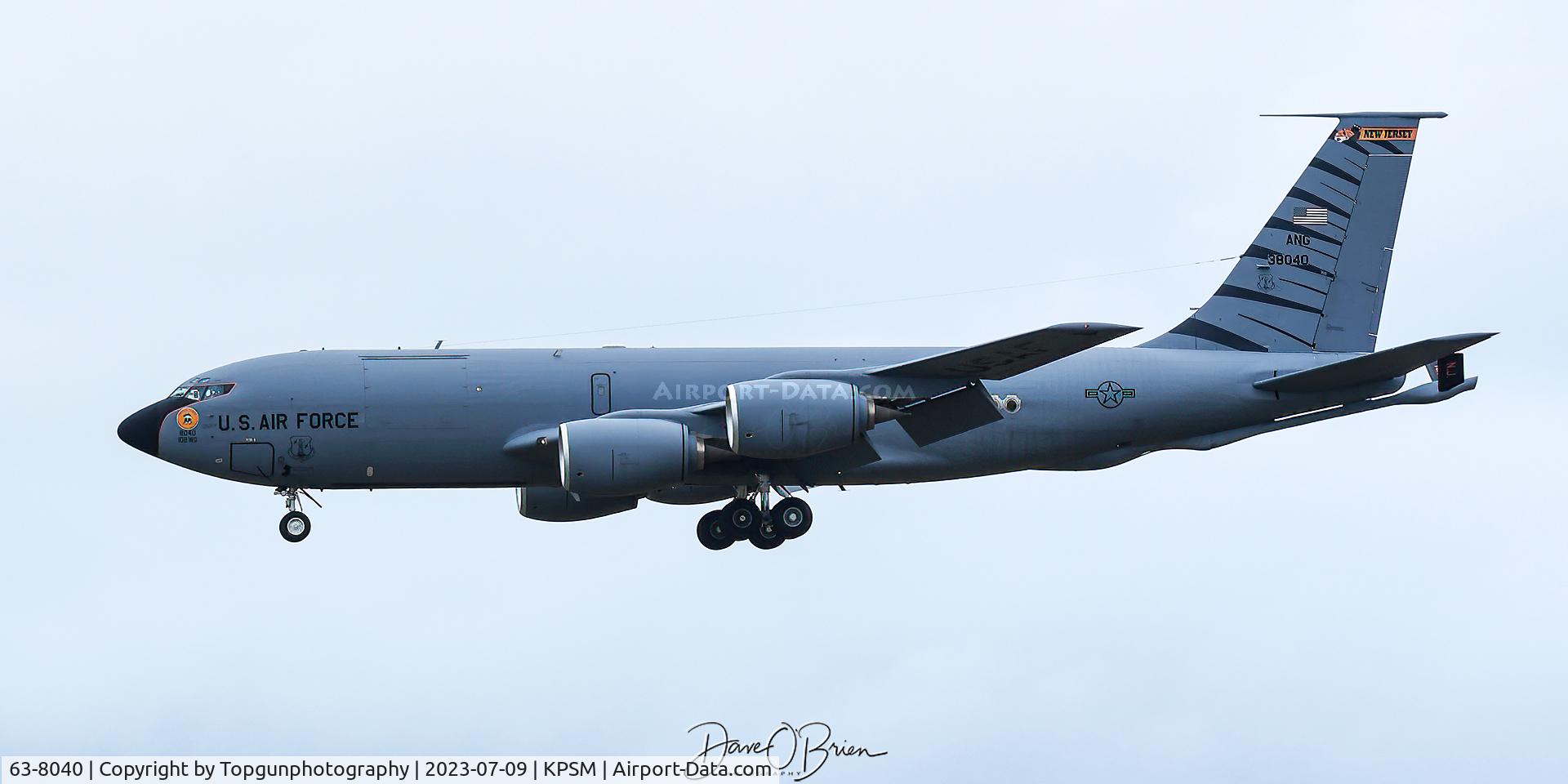 63-8040, 1963 Boeing KC-135R Stratotanker C/N 18657, REALM61 returns after refueling GRIM99, E-4B heading over to EU prior to the POTUS departure.