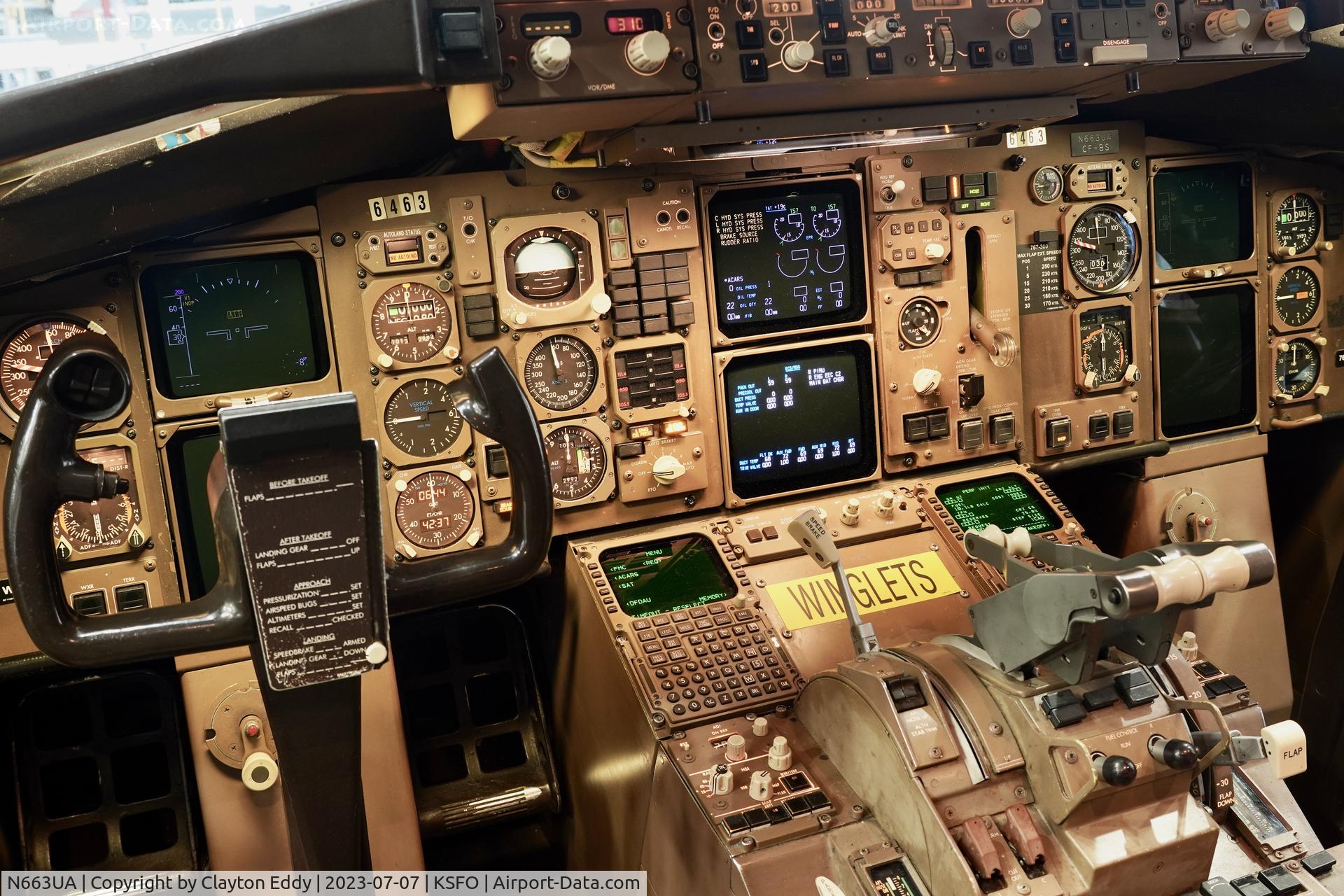 N663UA, 1993 Boeing 767-322 C/N 27160, SFO 2023.
