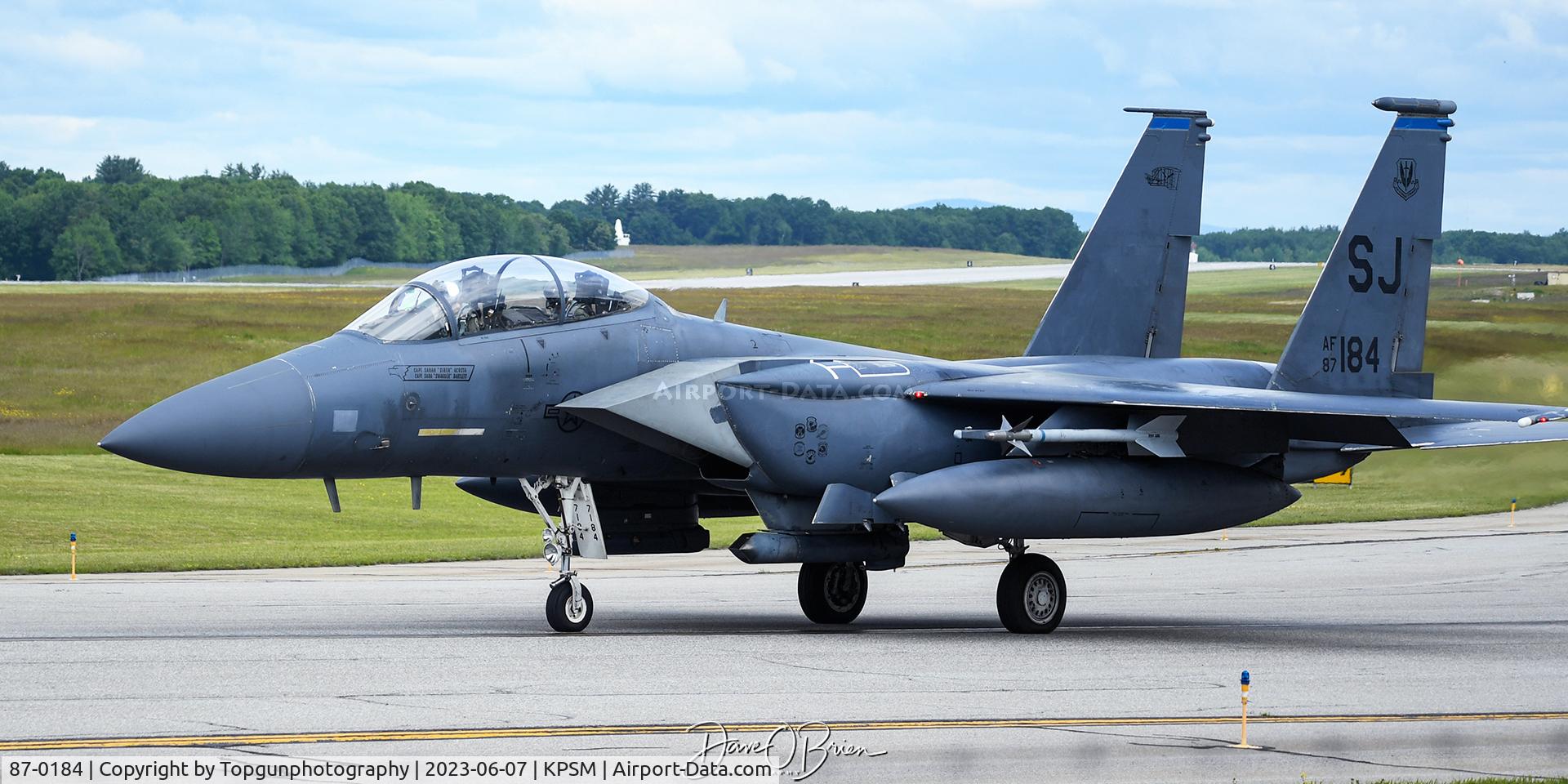 87-0184, 1987 McDonnell Douglas F-15E Strike Eagle C/N 1049/E024, RED11 taking RW34