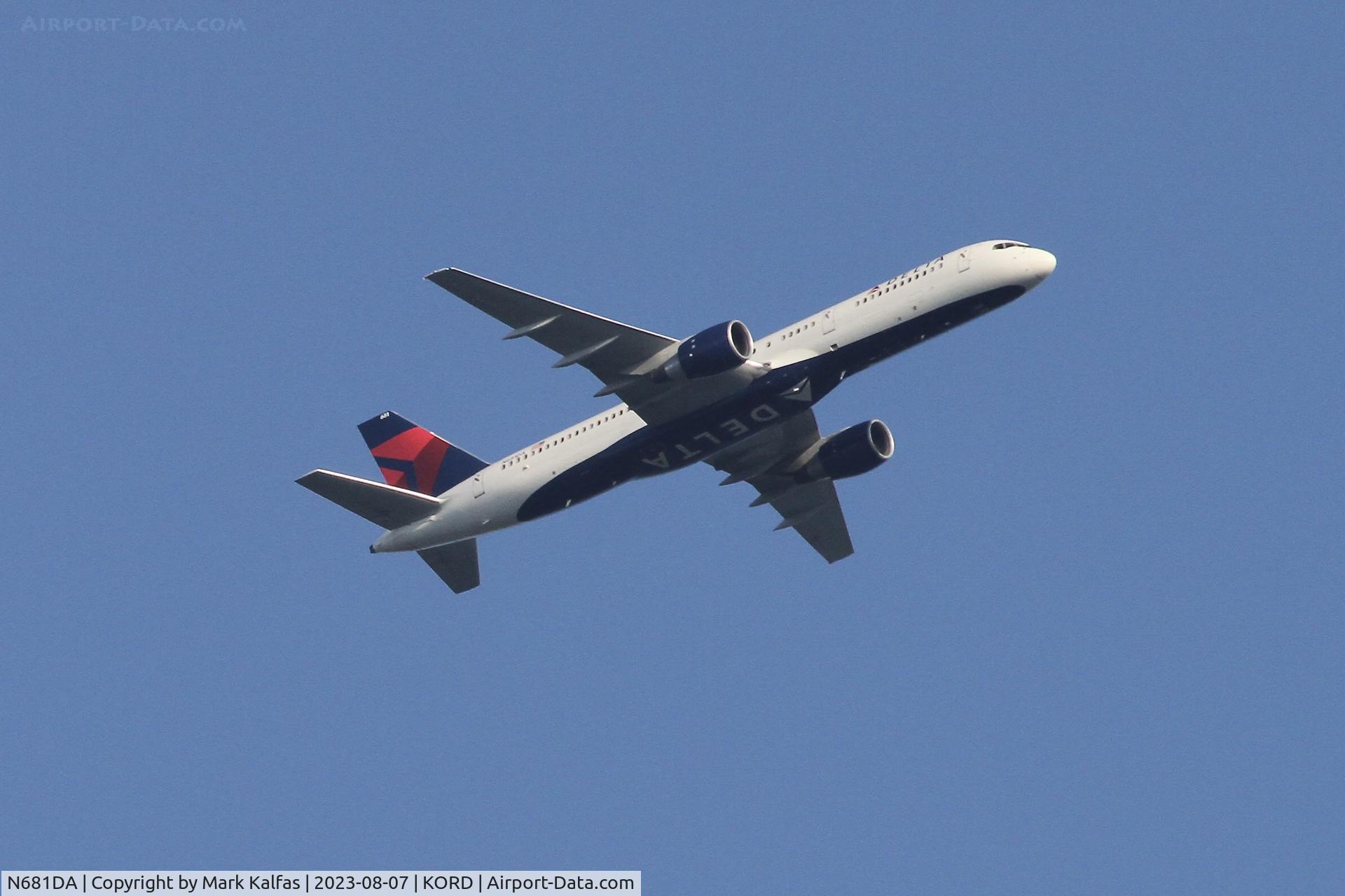 N681DA, 1993 Boeing 757-232 C/N 26957, Delta Airlines B752 N681DA DL1253 ATL-ORD