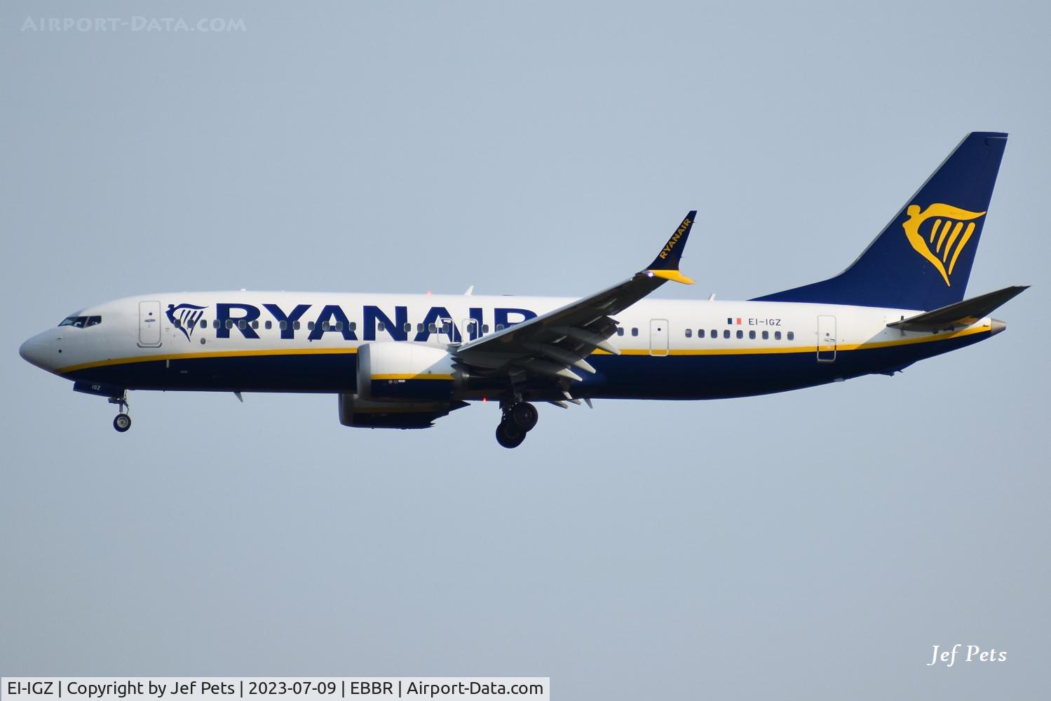 EI-IGZ, 2023 Boeing 737-8-200 MAX C/N 62354, Short final to rwy 25L.