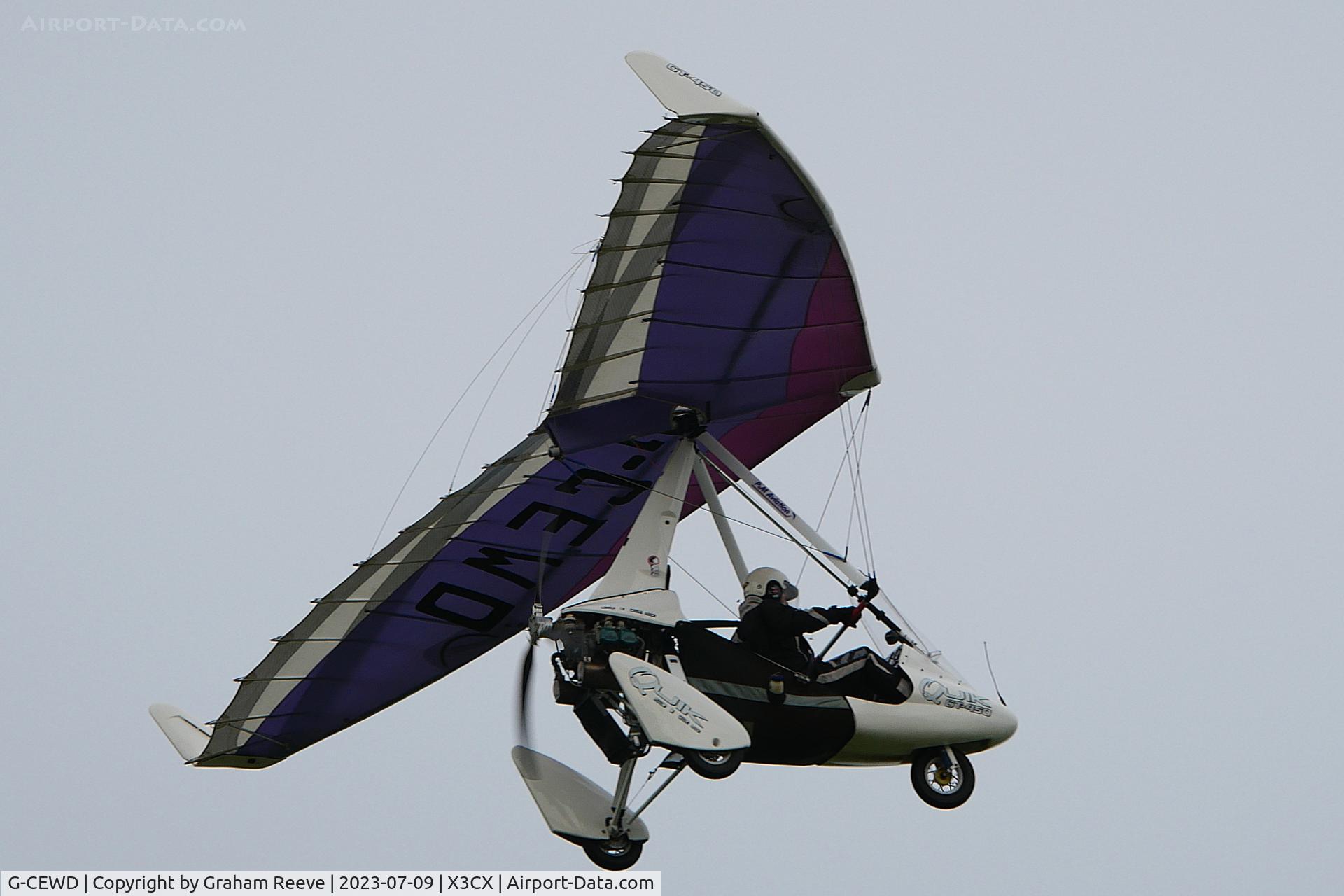 G-CEWD, Mainair Quik GT450 C/N 8330, Departing from Northrepps.