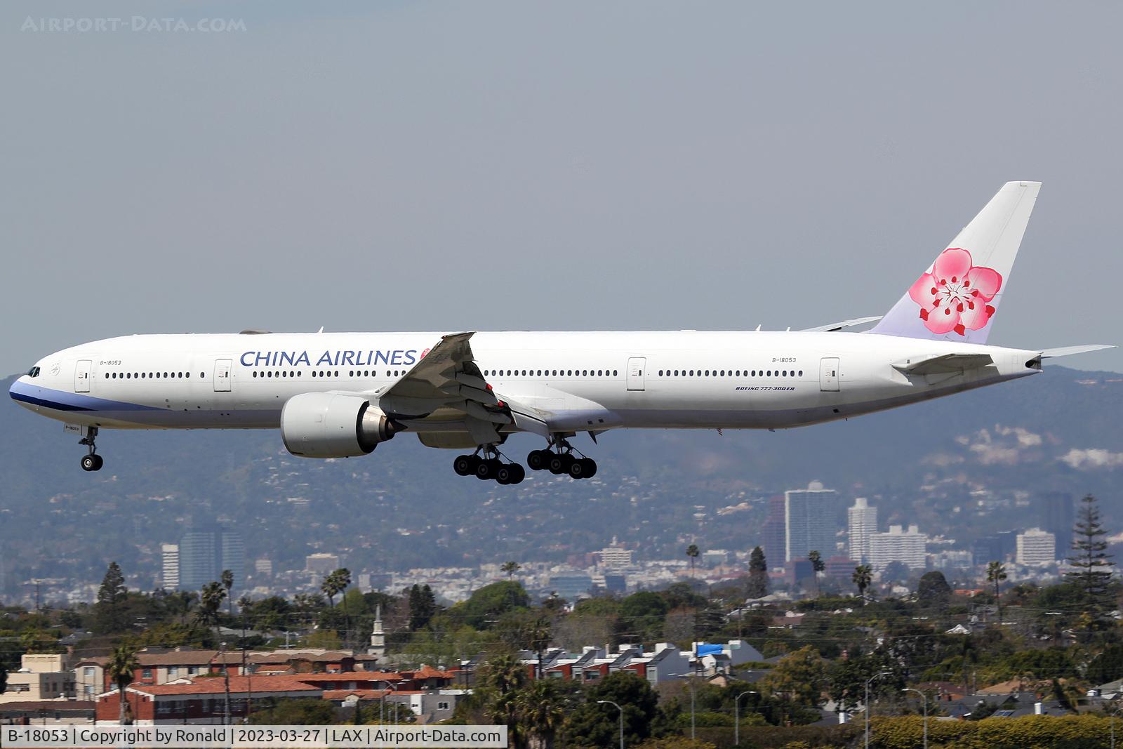 B-18053, 2015 Boeing 777-36N/ER C/N 41845, at lax
