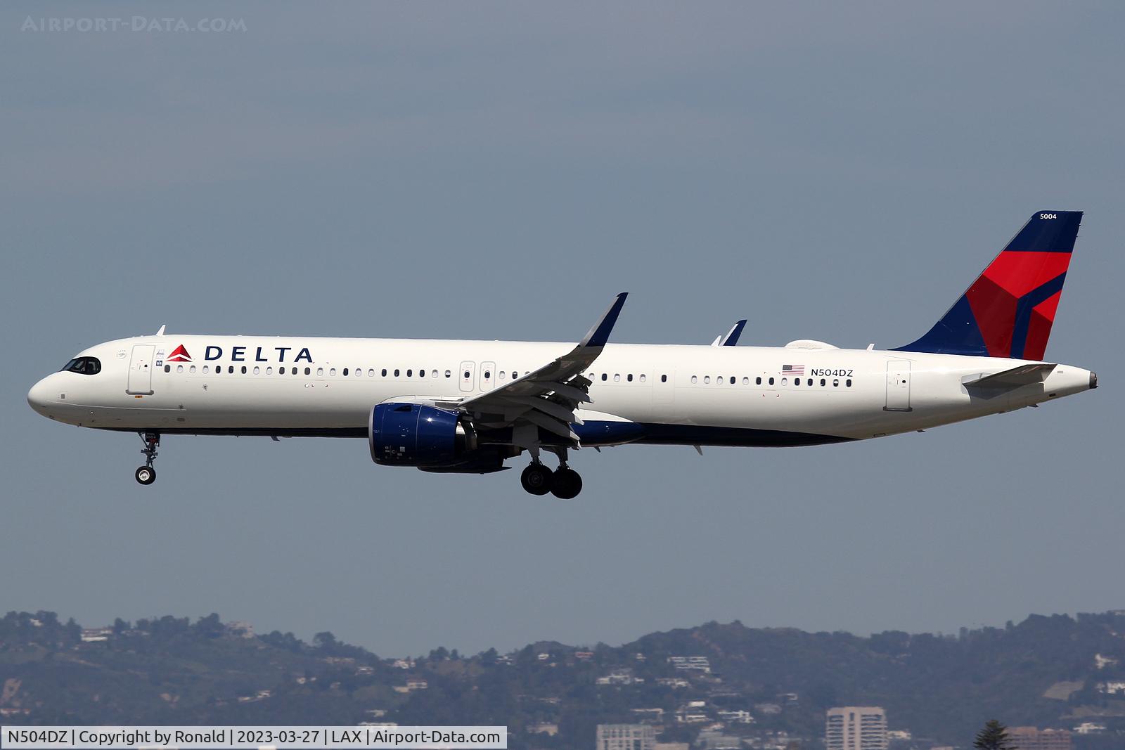 N504DZ, 2022 Airbus A321-271NX C/N 10884, at lax