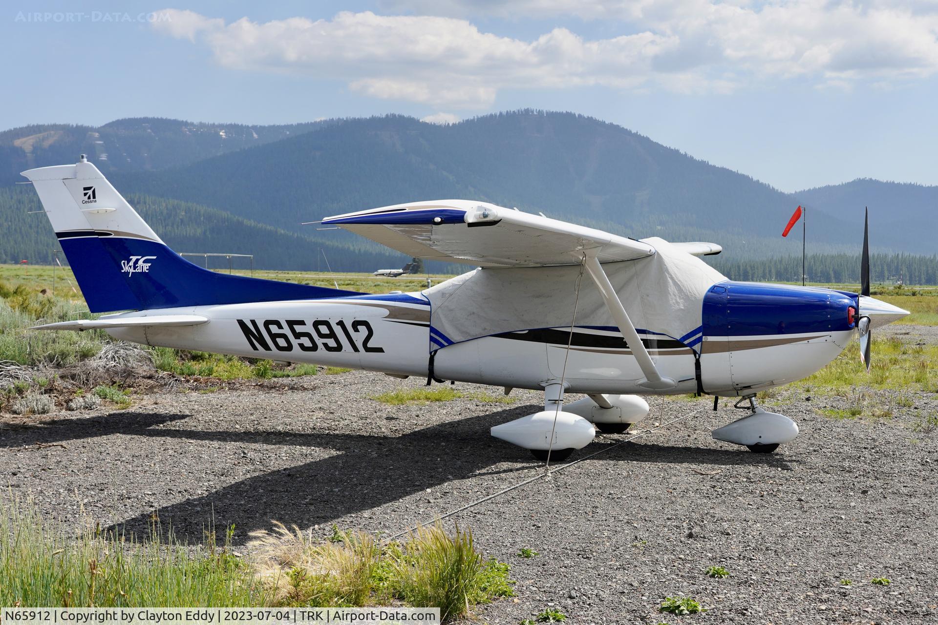 N65912, 2004 Cessna T182T Turbo Skylane C/N T18208348, Truckee Tahoe airport in California 2023.