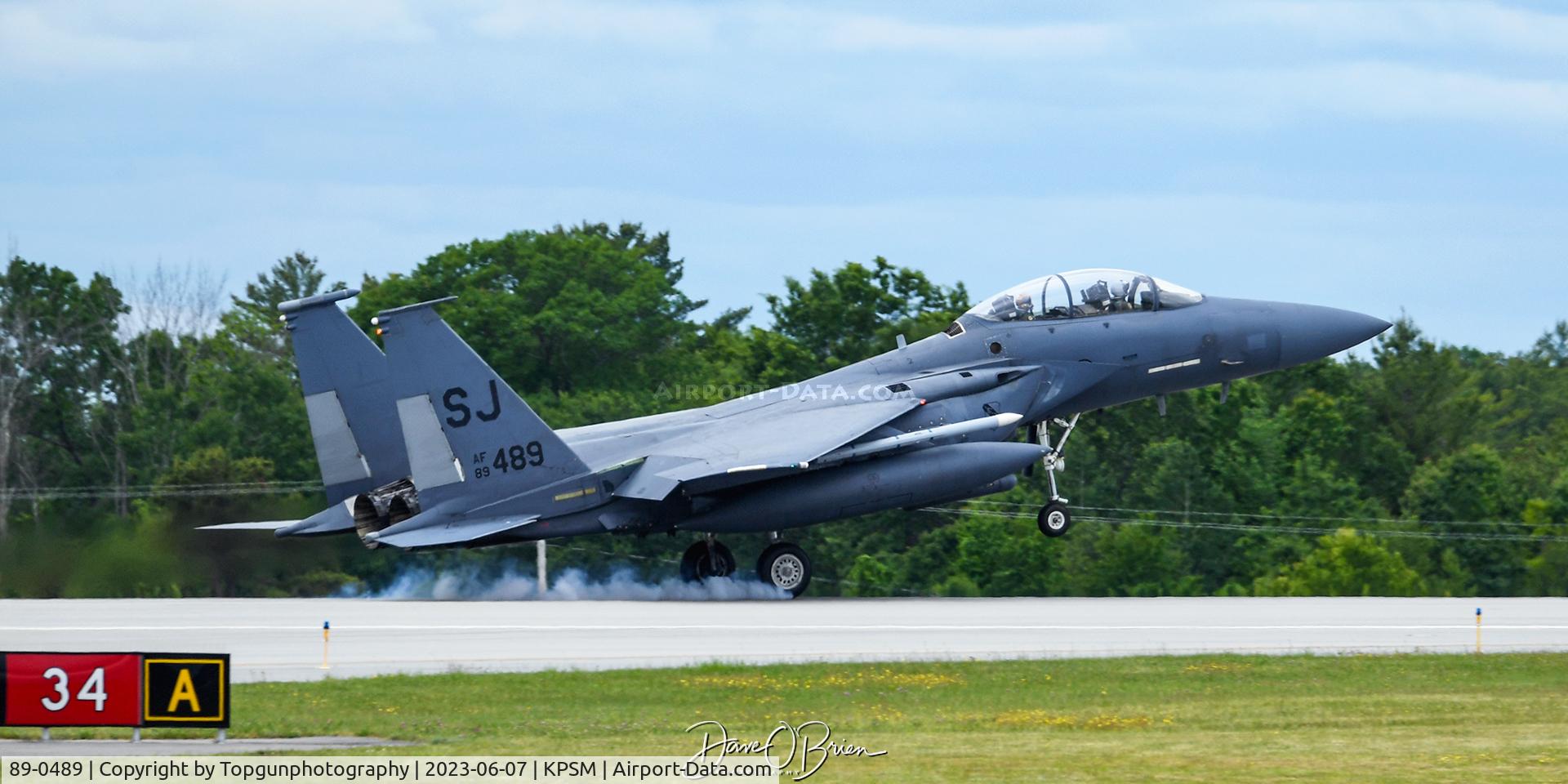 89-0489, 1990 McDonnell Douglas F-15E Strike Eagle C/N 1136/E111, BREAD12 touches down after the first sortie