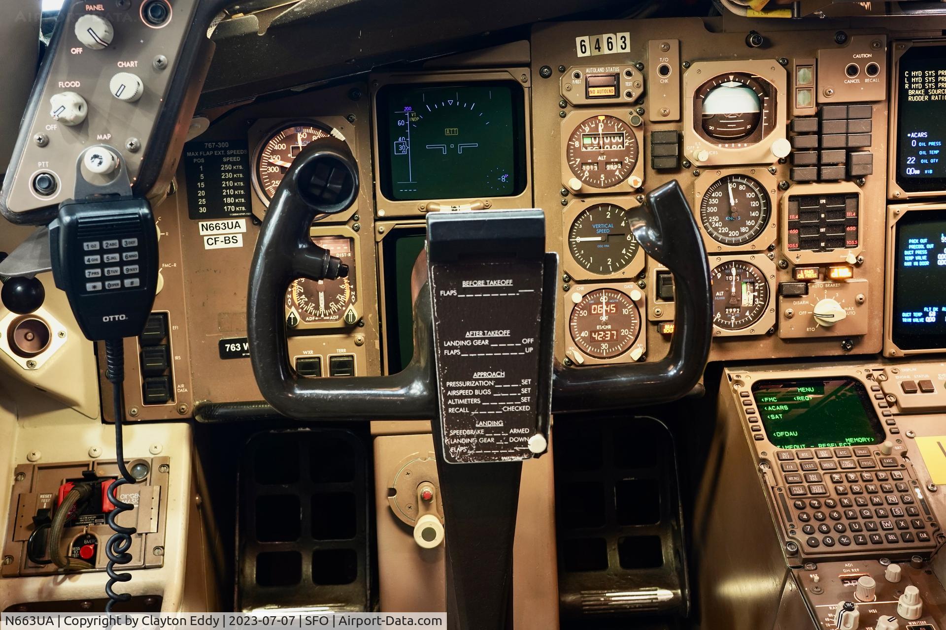 N663UA, 1993 Boeing 767-322 C/N 27160, SFO 2023