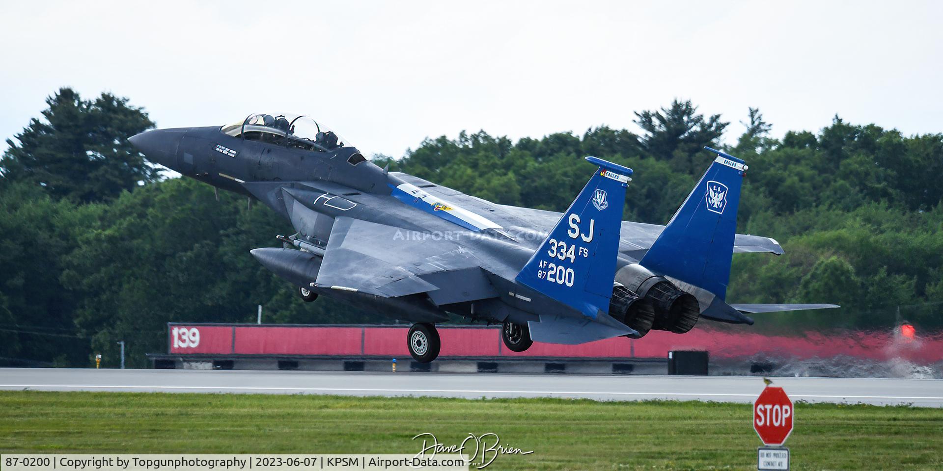 87-0200, 1988 McDonnell Douglas F-15E Strike Eagle C/N 1065/E040, Nice top side showing of the 334th FS jet