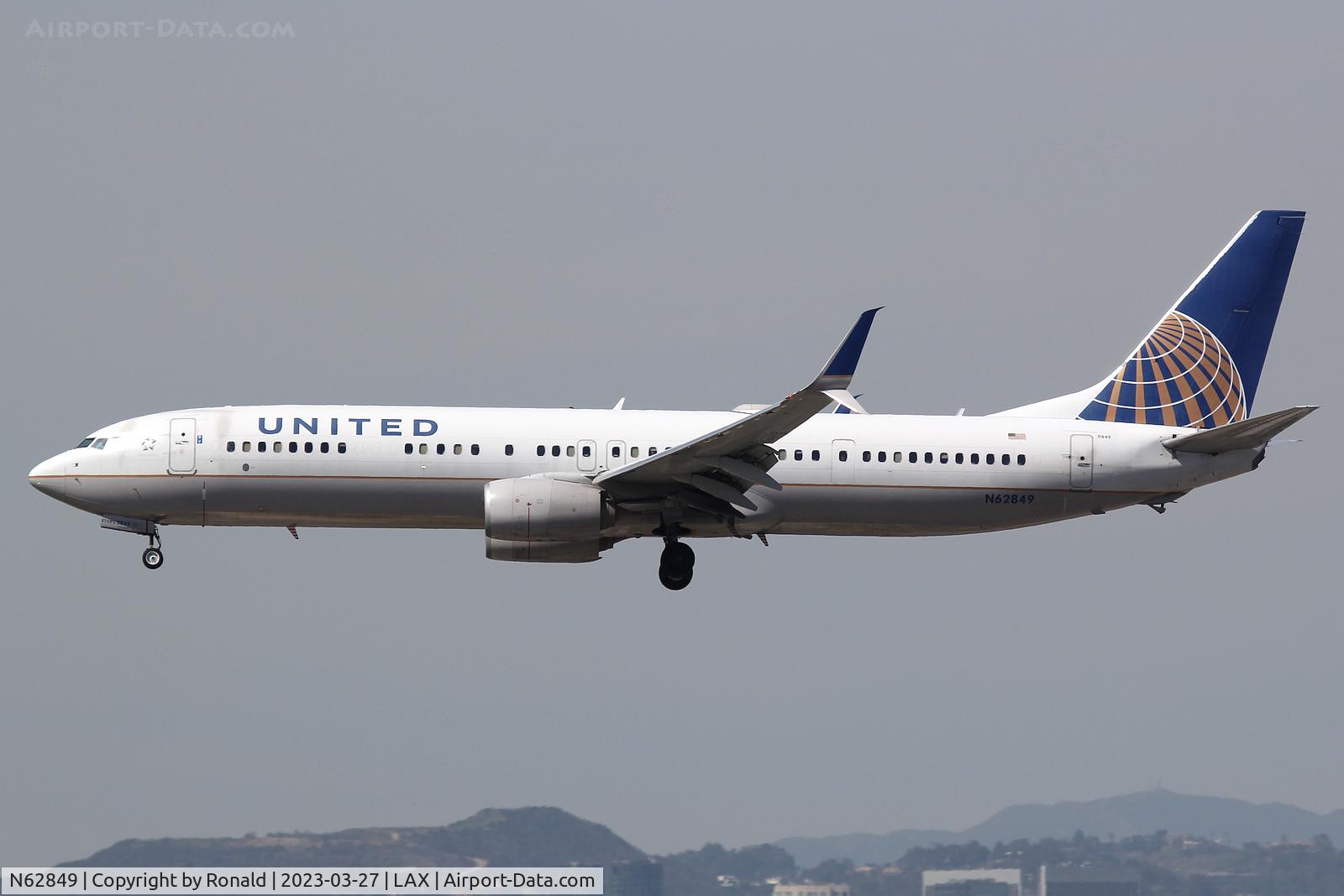 N62849, 2015 Boeing 737-924/ER C/N 42204, at lax