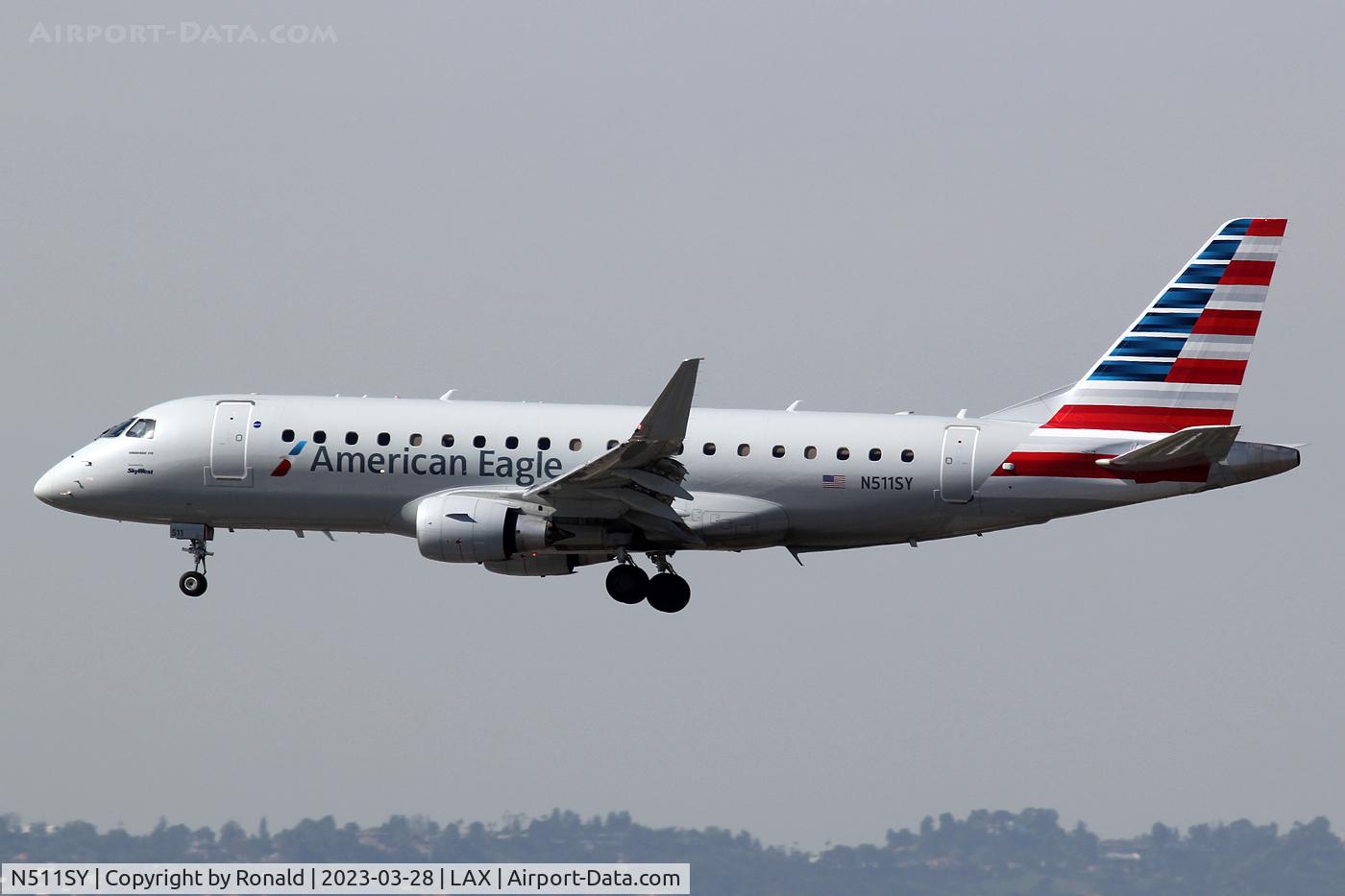 N511SY, 2021 Embraer 175LR (ERJ-170-200LR) C/N 17000892, at lax