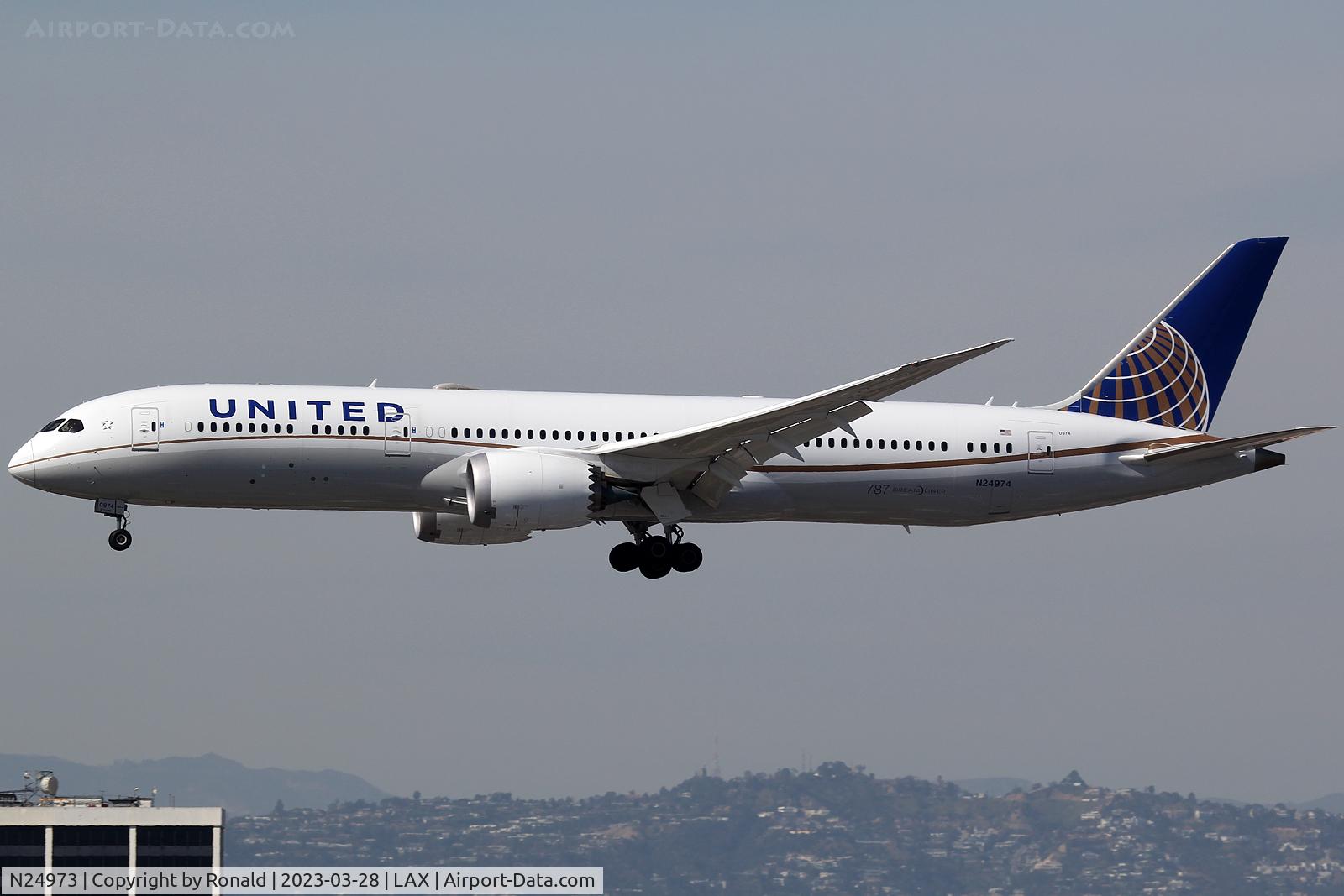 N24973, 2018 Boeing 787-9 Dreamliner Dreamliner C/N 40941, at lax