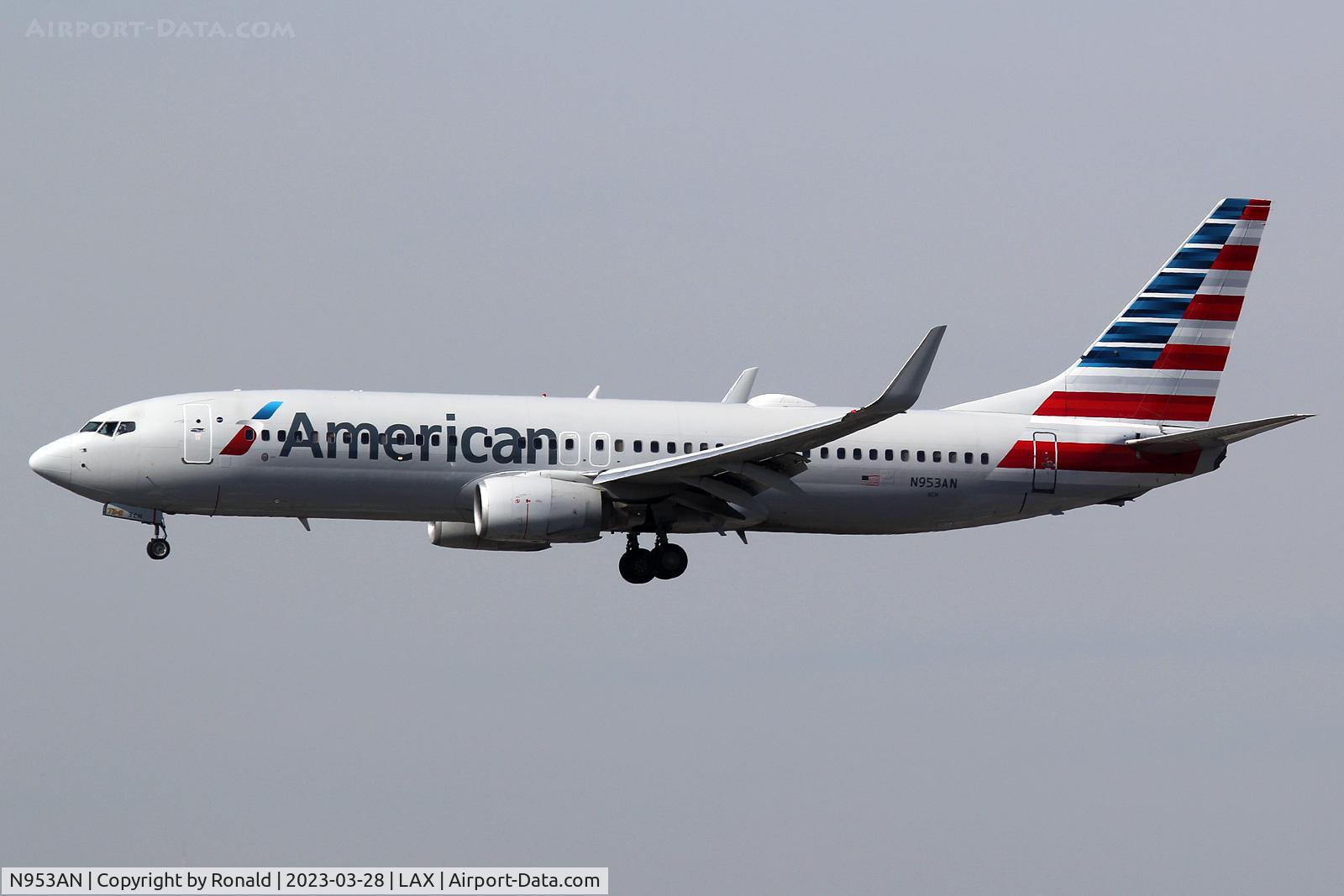 N953AN, 2001 Boeing 737-823 C/N 29539, at lax