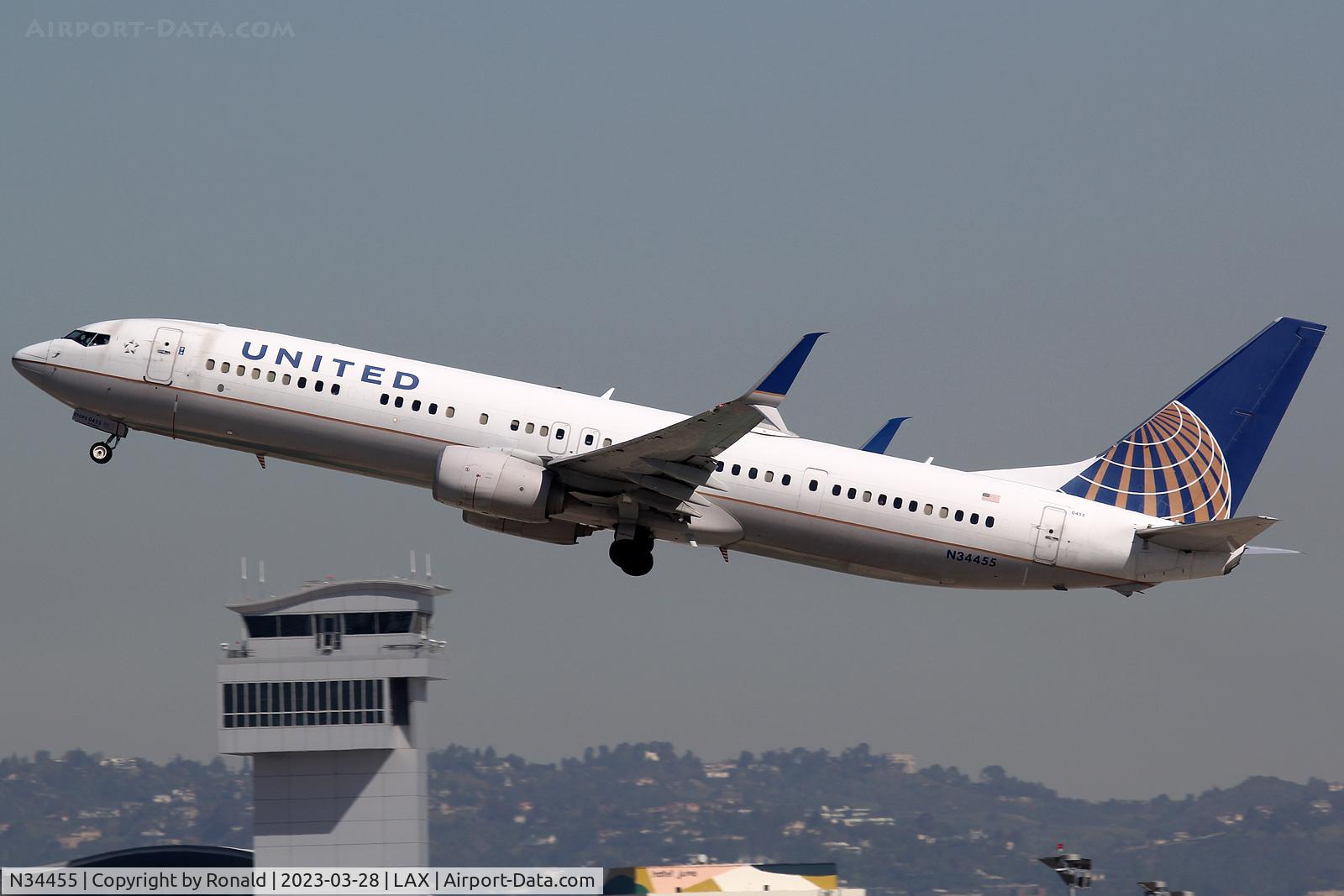 N34455, 2012 Boeing 737-924/ER C/N 41743, at lax