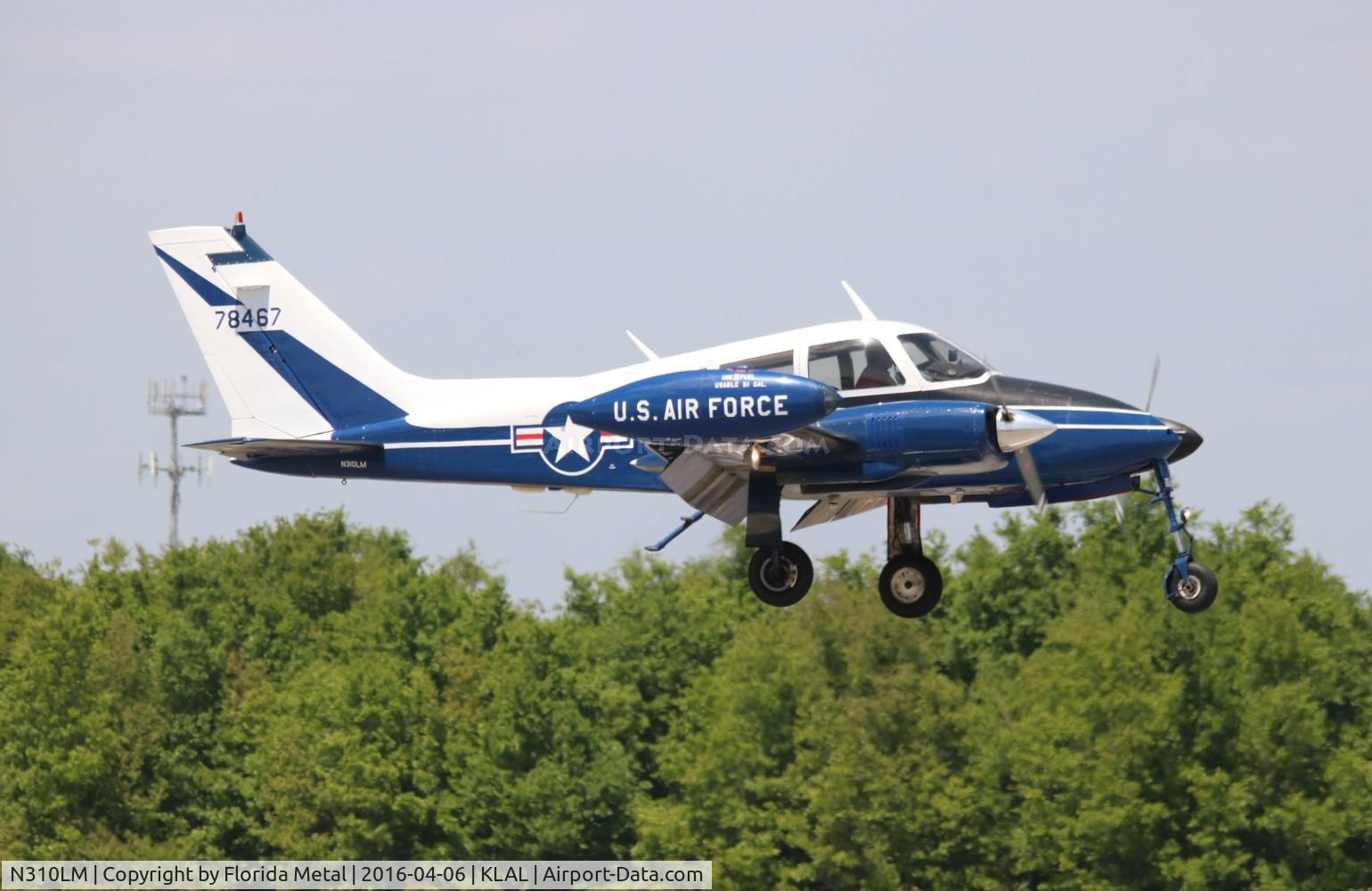 N310LM, 1960 Cessna 310D C/N 39086, U-3 zx