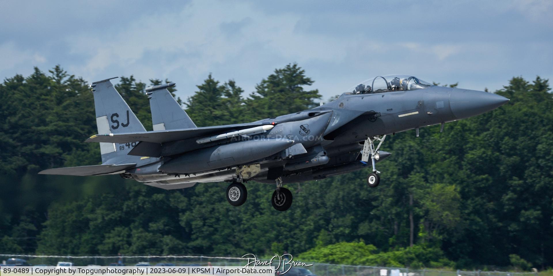 89-0489, 1990 McDonnell Douglas F-15E Strike Eagle C/N 1136/E111, ADLER22 coming in to land RW16