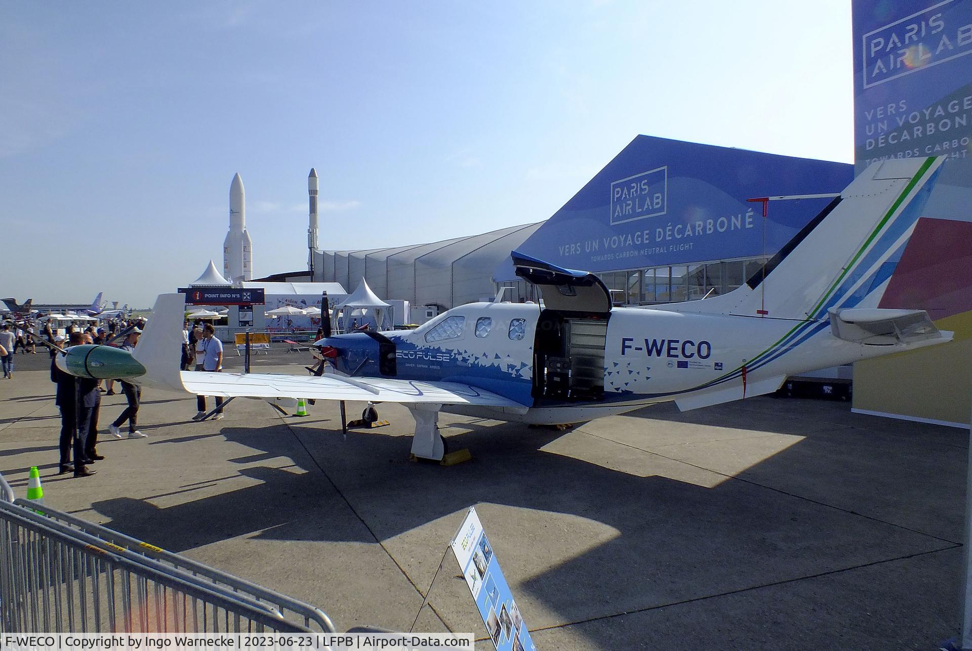 F-WECO, 2022 Daher/Safran/Airbus TBM EcoPulse C/N not found_F-WECO, Daher/Safran/Airbus TBM EcoPulse demonstrator with 1 turboprop and 6 Safran ENGINeUS electric motors at the Aerosalon 2023, Paris