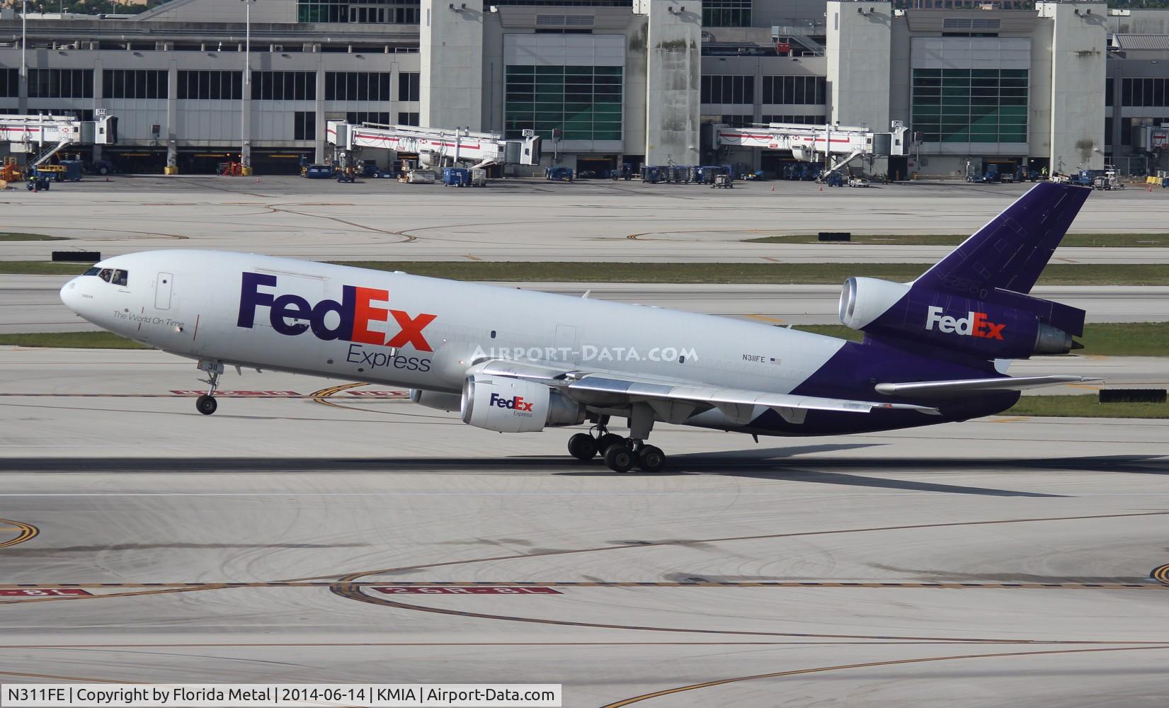 N311FE, 1975 McDonnell Douglas DC-10-30F C/N 46871, FedEx MD-10-30 zx MIA-IND