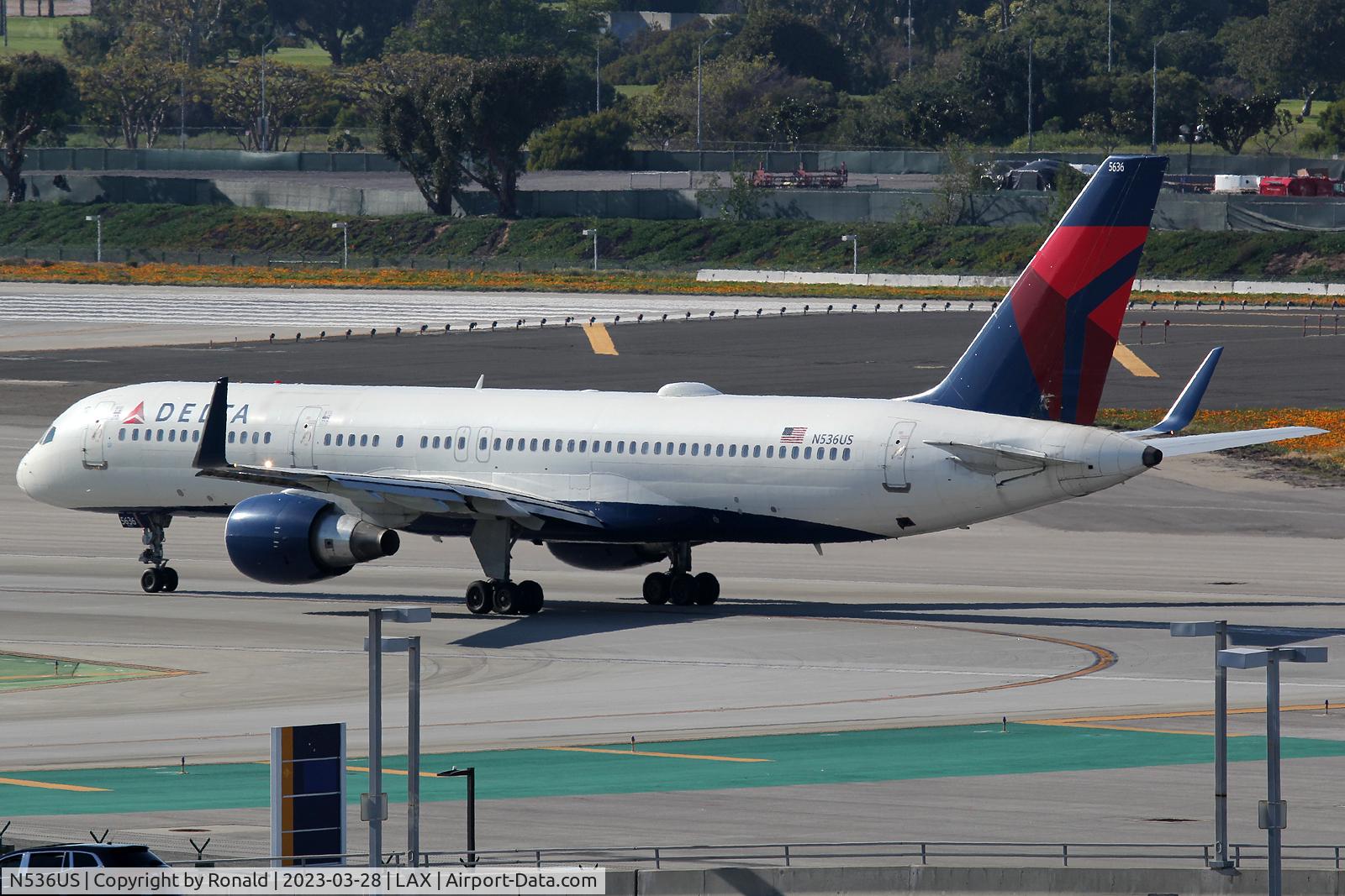 N536US, 1995 Boeing 757-251 C/N 26483, at lax