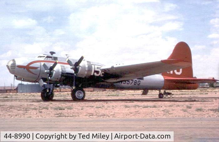 44-8990, Boeing B-17G Flying Fortress C/N 8399, B-17 44-8990 N3678G (miss marked as N3578G) Fire Bomber #C15 Winskow,AZ July 1962. 3 months later A/C was destroyed in a crash while fighting fires.
