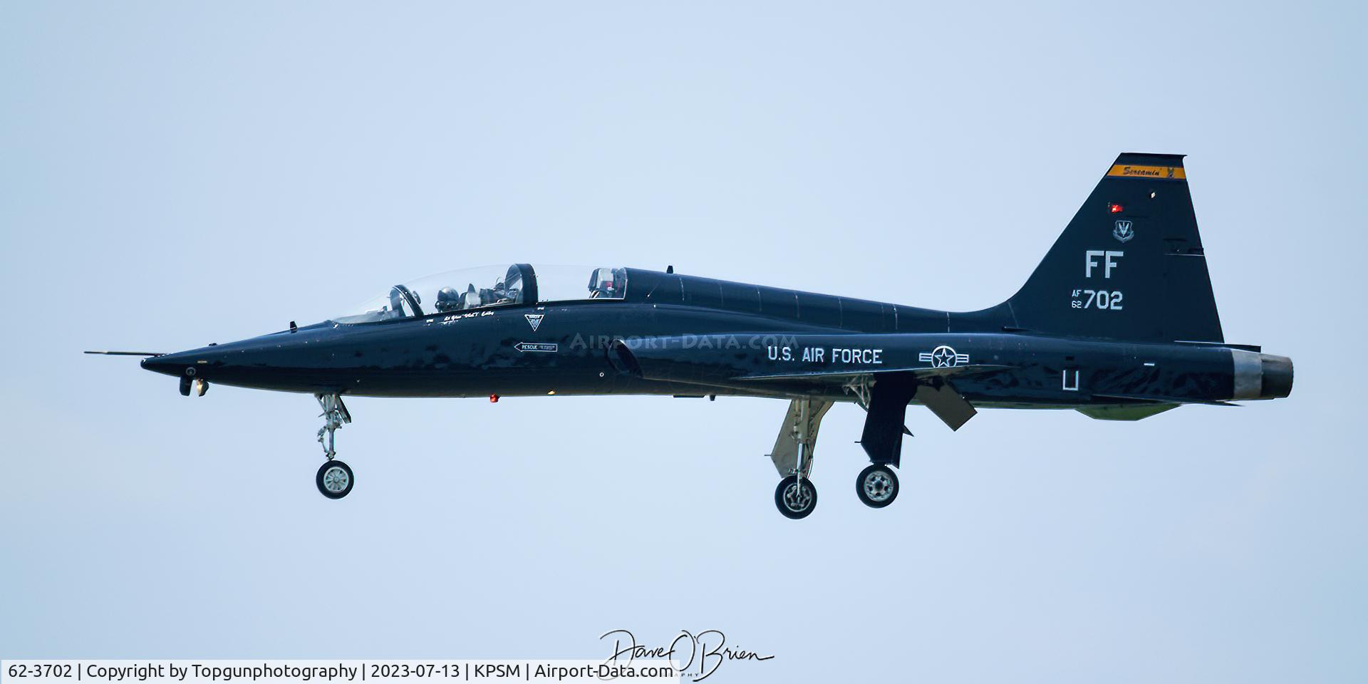 62-3702, 1963 Northop T-38A Talon C/N N5407, PECOS1 landing RW16