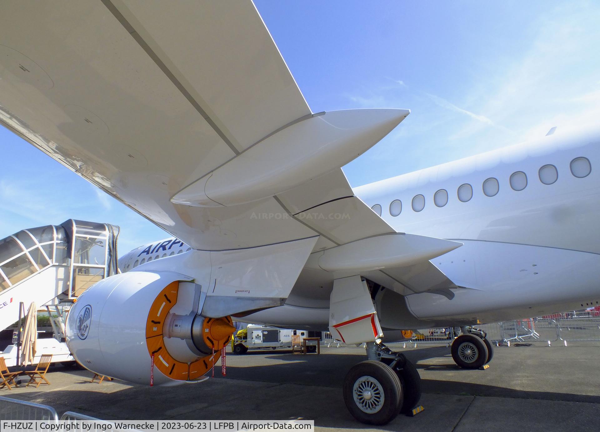 F-HZUZ, 2023 Airbus A220-300 C/N 55223, Airbus A220-300 of Air France at the Aerosalon 2023, Paris