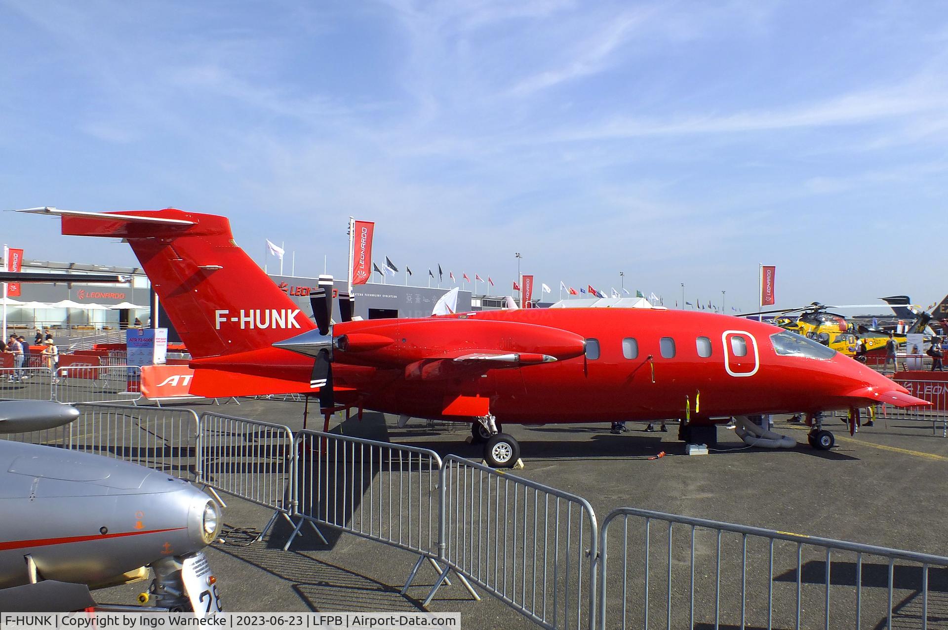 F-HUNK, 2008 Piaggio P-180 Avanti II C/N 1178, Piaggio P.180 Avanti II at the Aerosalon 2023, Paris