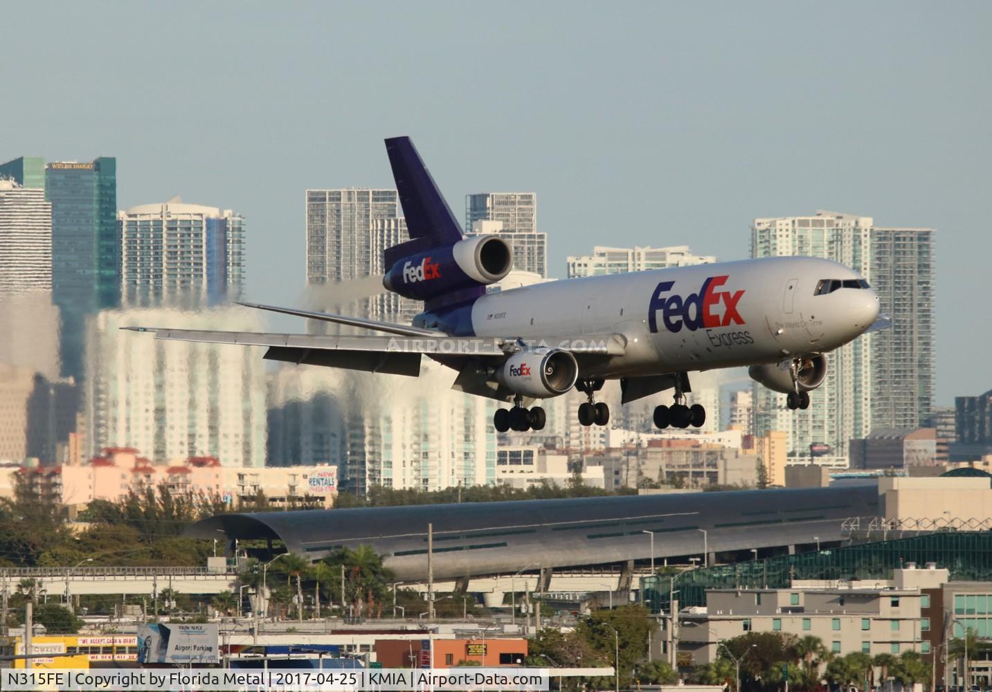 N315FE, 1988 Douglas MD-10-30F C/N 48313, FedEx MD-10-30 zx  MEM-MIA