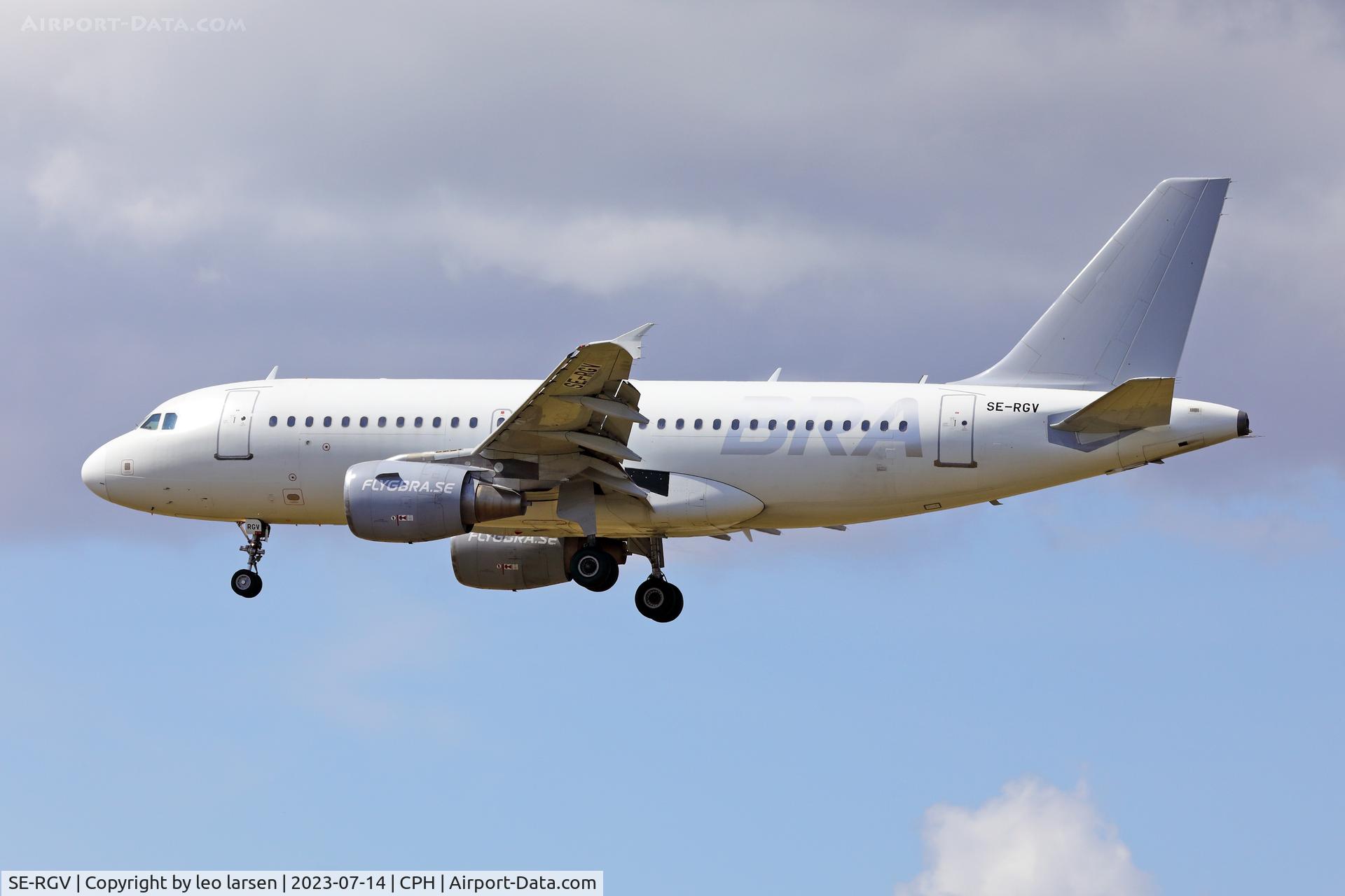 SE-RGV, 2004 Airbus A319-111 C/N 2283, Copenhagen 14.7.2023
