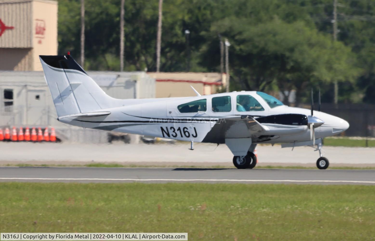 N316J, 1977 Beech B-55 C/N TC-2069, Baron 55 zx