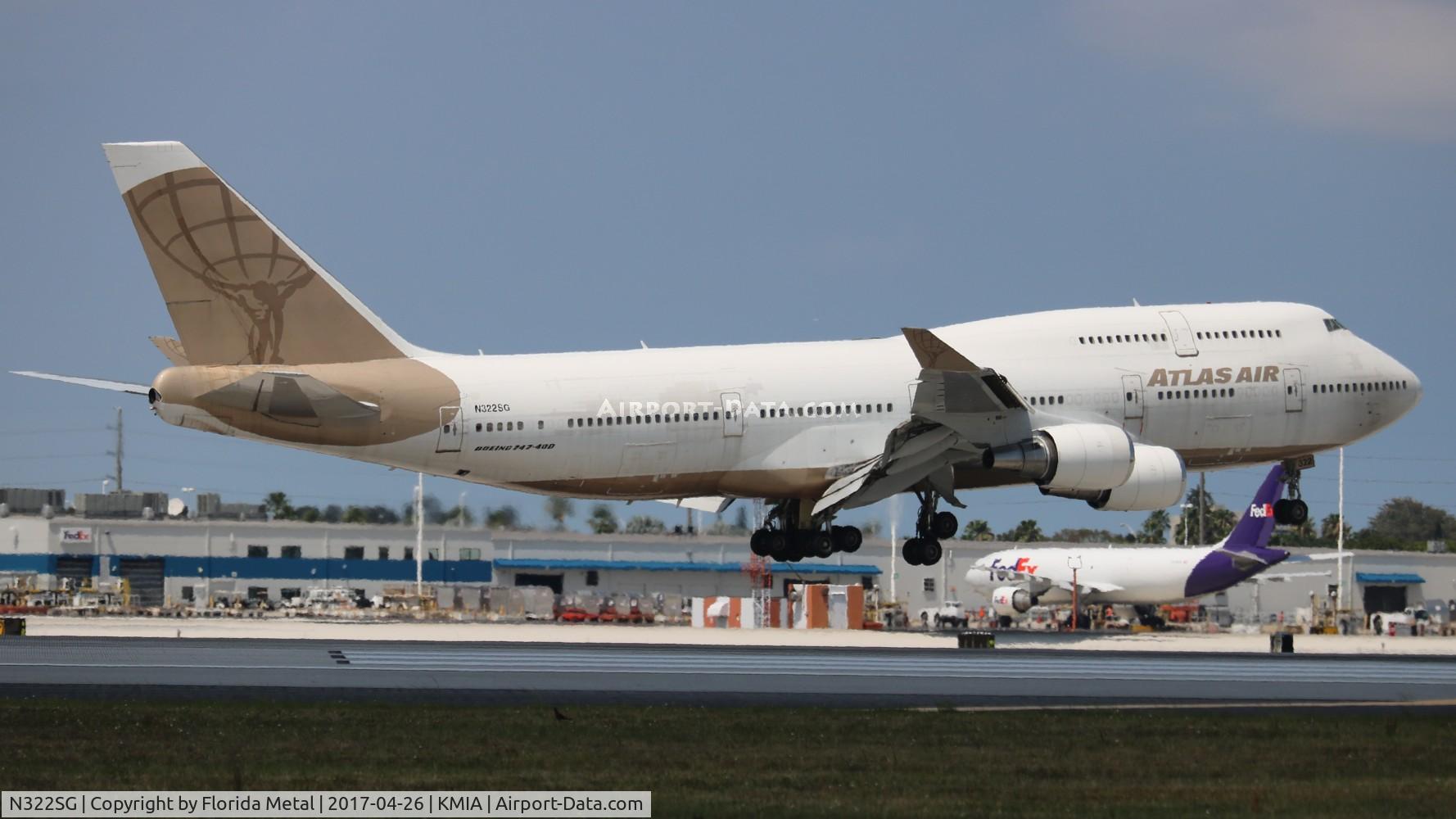 N322SG, 2000 Boeing 747-481 C/N 30322, Atlas 747-400 zx MIA