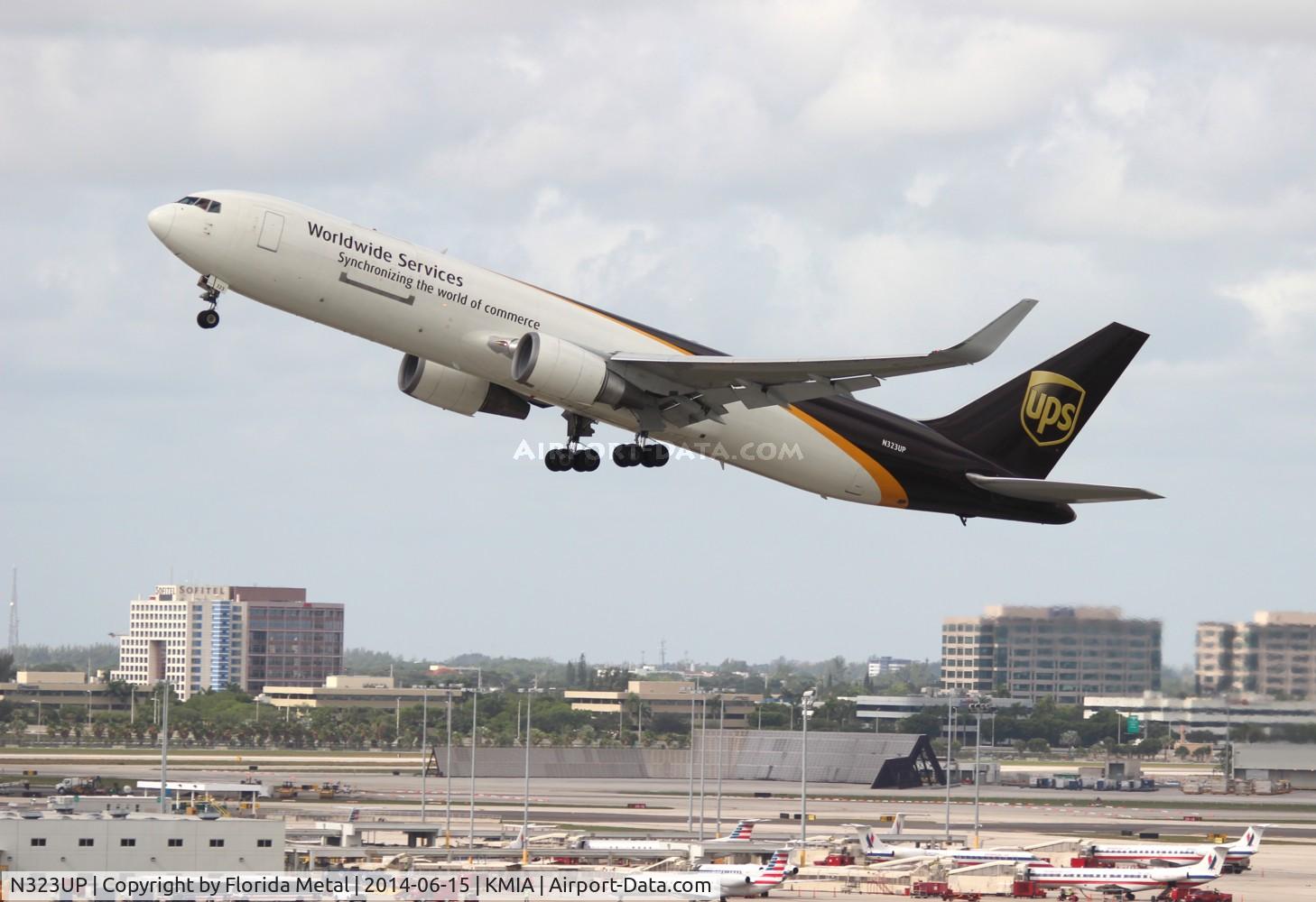 N323UP, 1997 Boeing 767-34AF C/N 27749, UPS 767-300F zx MIA-SDF