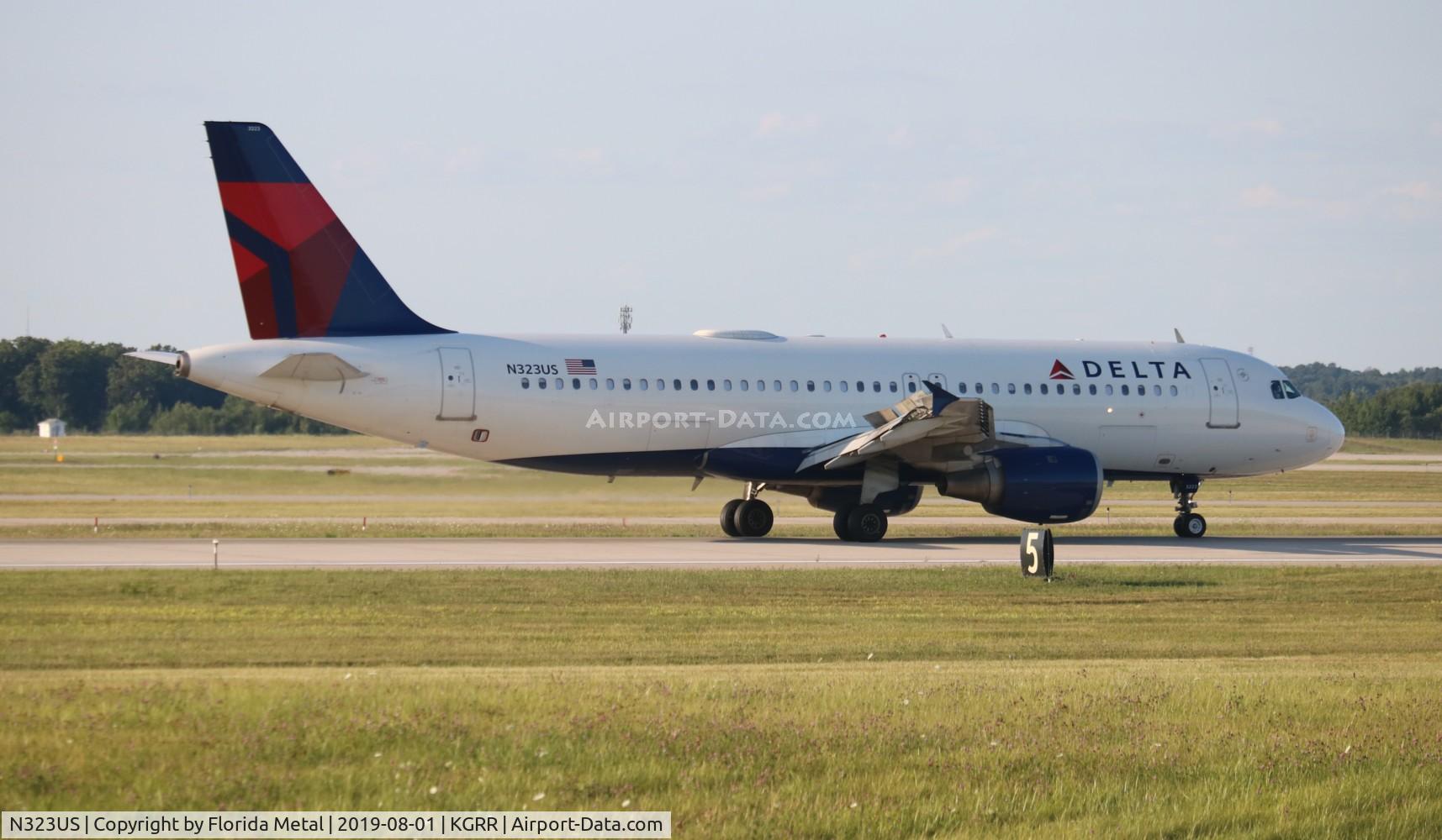 N323US, 1992 Airbus A320-211 C/N 272, DAL A320 zx DTW-GRR