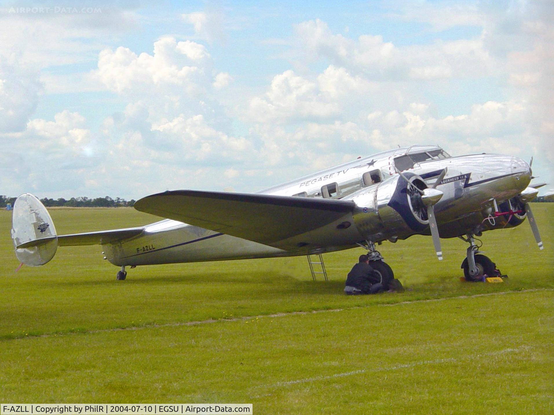 F-AZLL, 1941 Lockheed 12A Electra Junior C/N 1287, F-AZLL 1941 Lockheed 12A Electra Junior Duxford 10.07.04