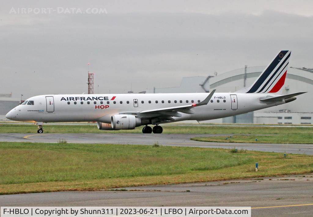 F-HBLO, 2019 Embraer 190STD (ERJ-190-100STD) C/N 19000770, Taxiing holding point rwy 32R for departure... Air France c/s