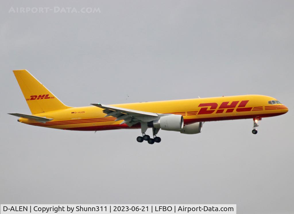 D-ALEN, 1998 Boeing 757-2Q8/PCF C/N 29380, Landing rwy 32L... DHL c/s