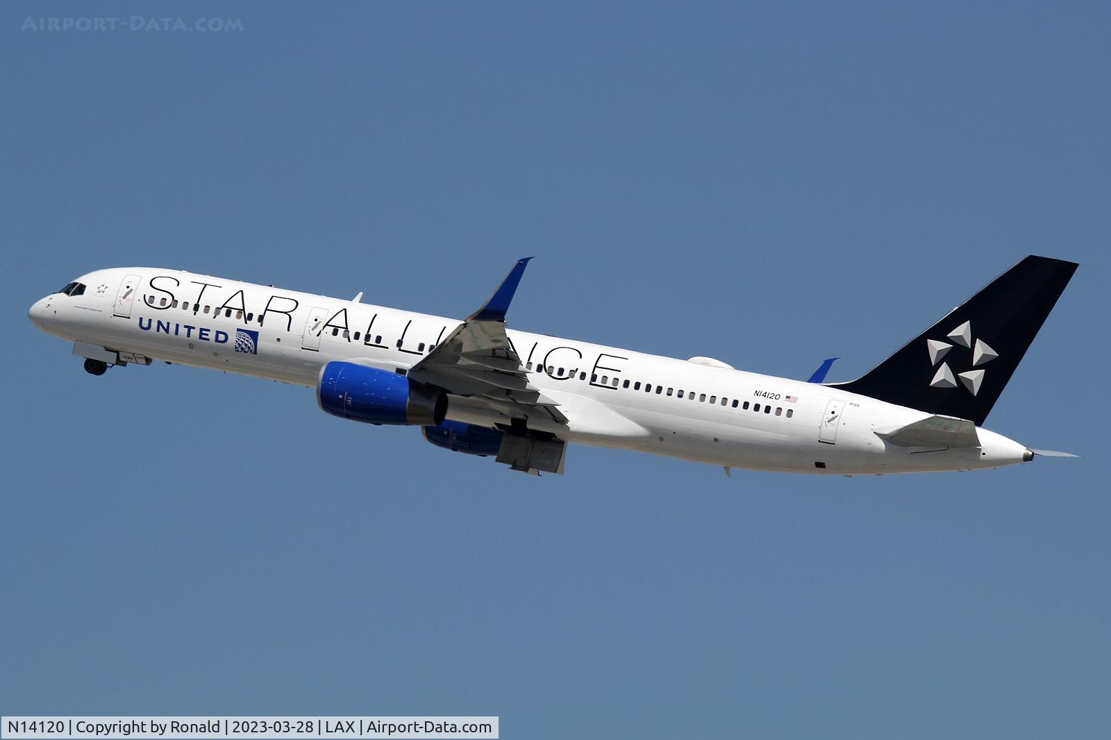 N14120, 1997 Boeing 757-224 C/N 27562, at lax