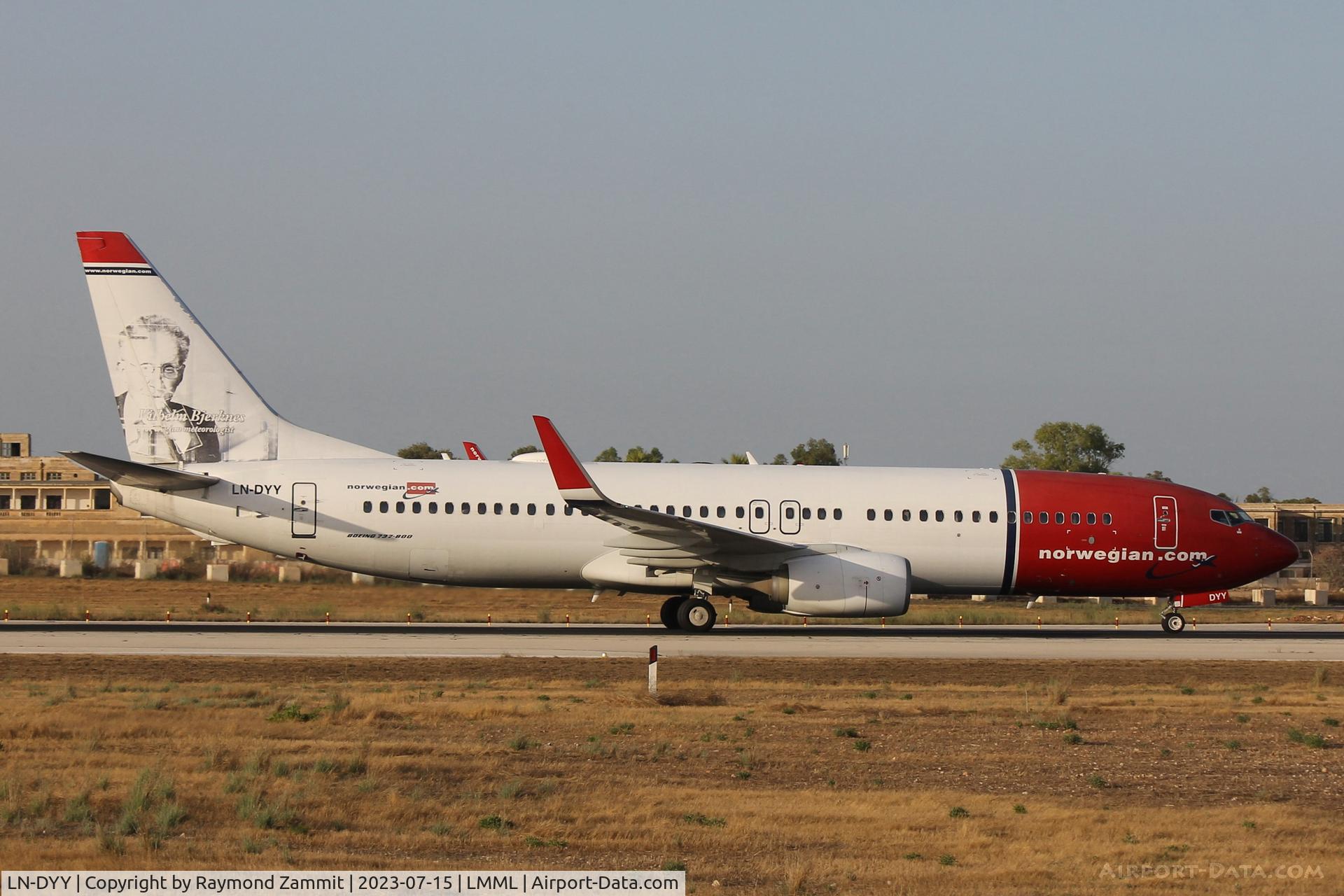 LN-DYY, 2012 Boeing 737-8JP C/N 39012, B737-800 LN-DYY Norwegian Air Shuttle