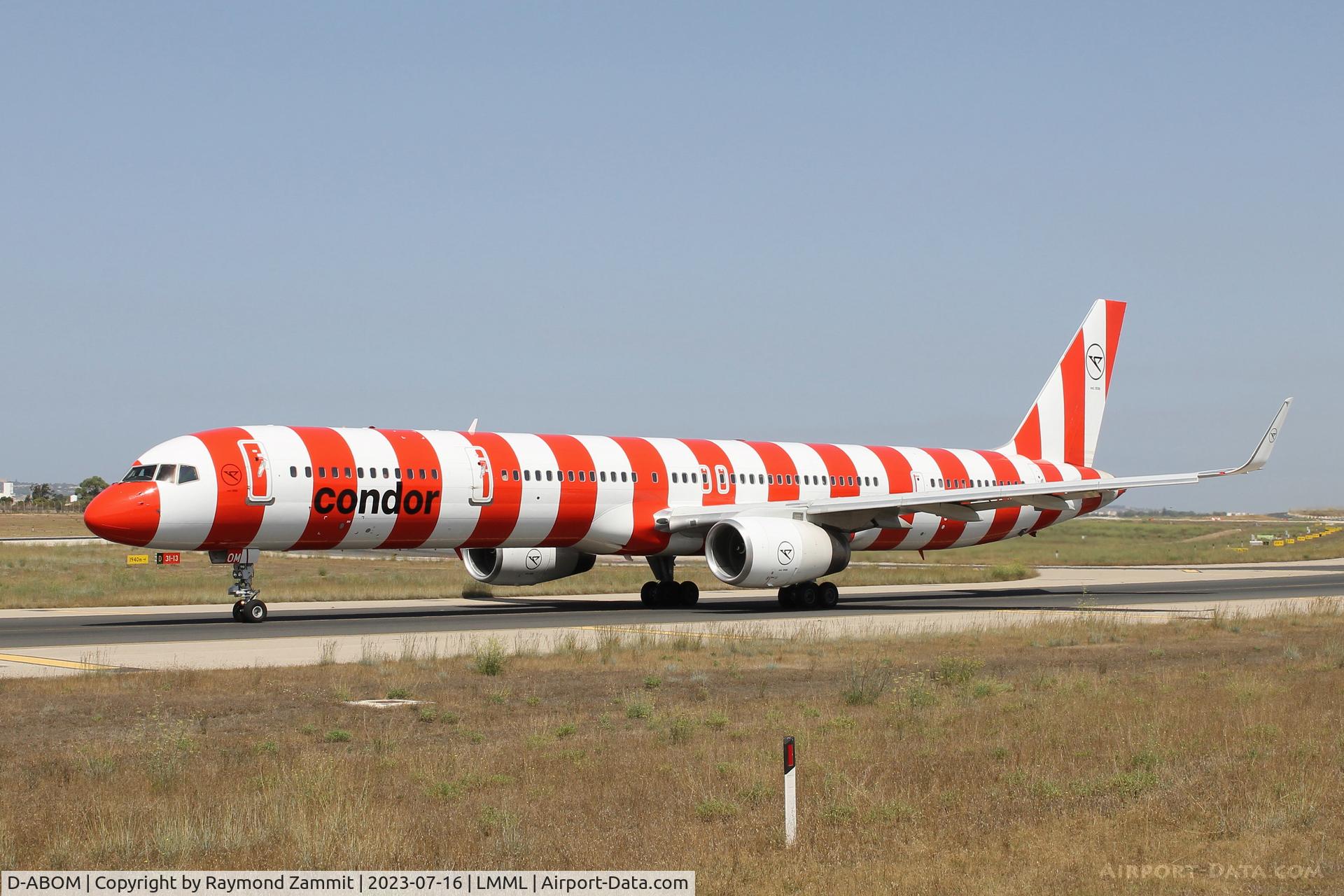 D-ABOM, 2000 Boeing 757-330 C/N 29022, B757 D-ABOM Condor