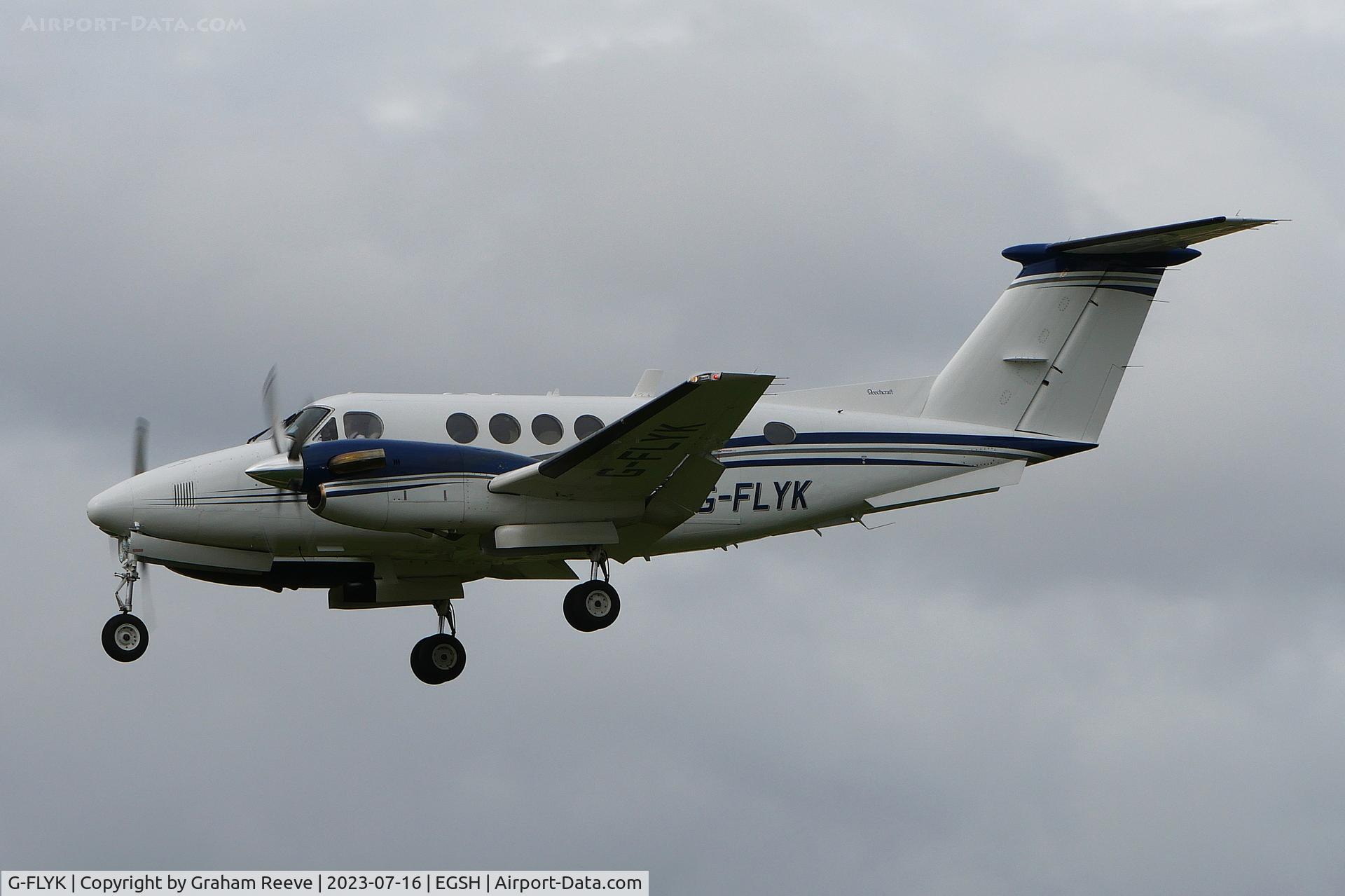 G-FLYK, 1981 Beech B200 King Air King Air C/N BB-921, Landing at Norwich.