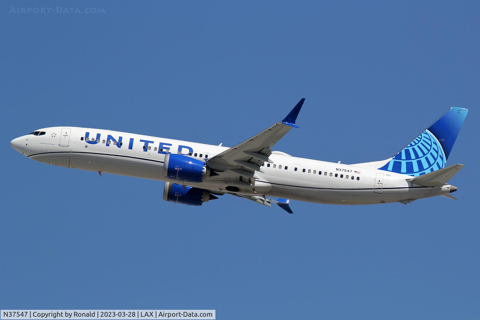 N37547, 2022 Boeing 737-9 MAX C/N 64477, at lax