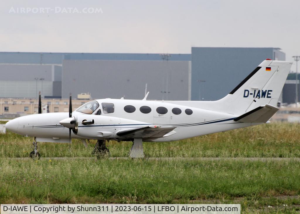 D-IAWE, 1984 Cessna 425 Conquest I C/N 425-0192, Taxiing for departure...