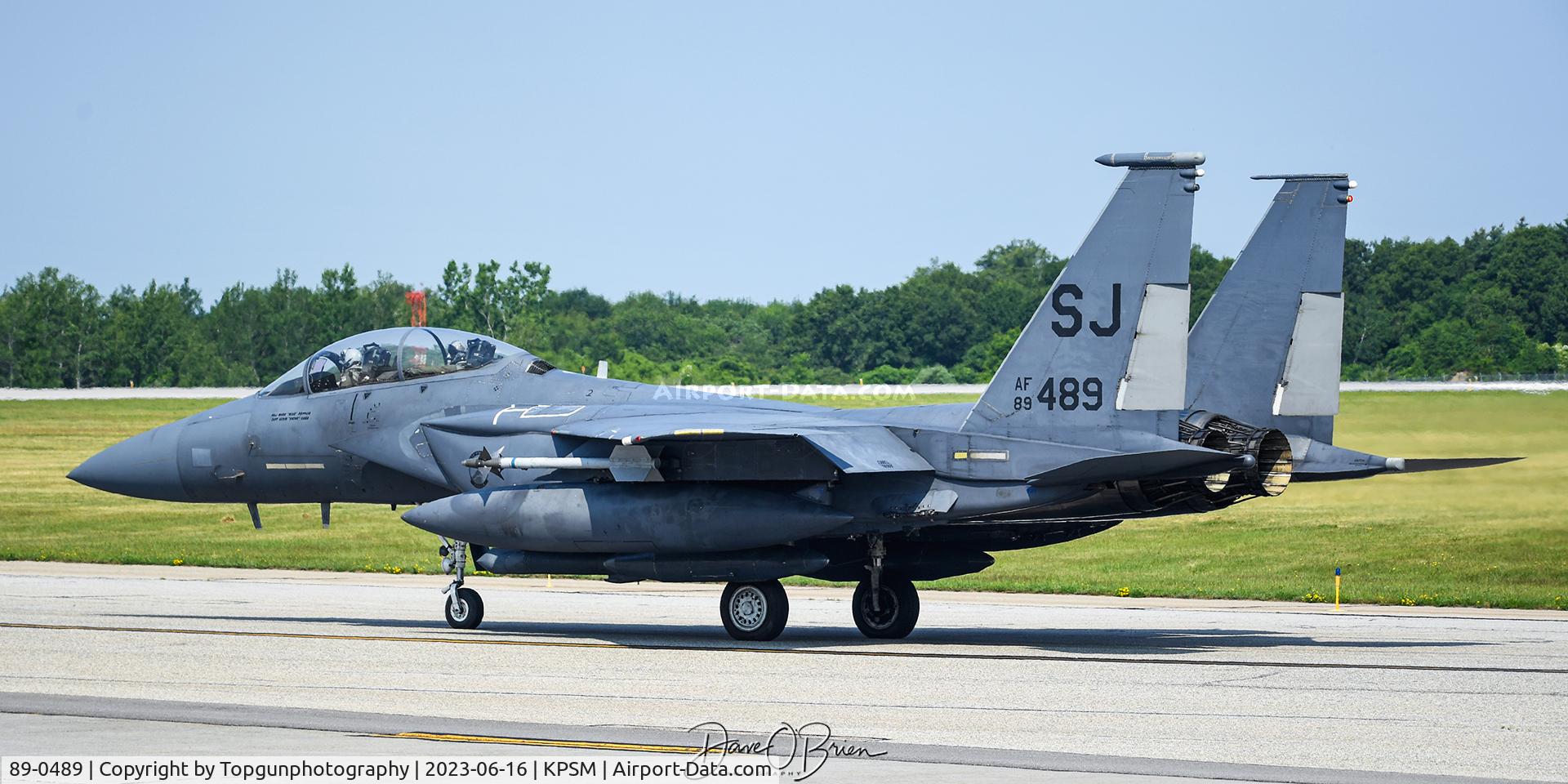 89-0489, 1990 McDonnell Douglas F-15E Strike Eagle C/N 1136/E111, SIEGE16 waiting for wingman to take the acive