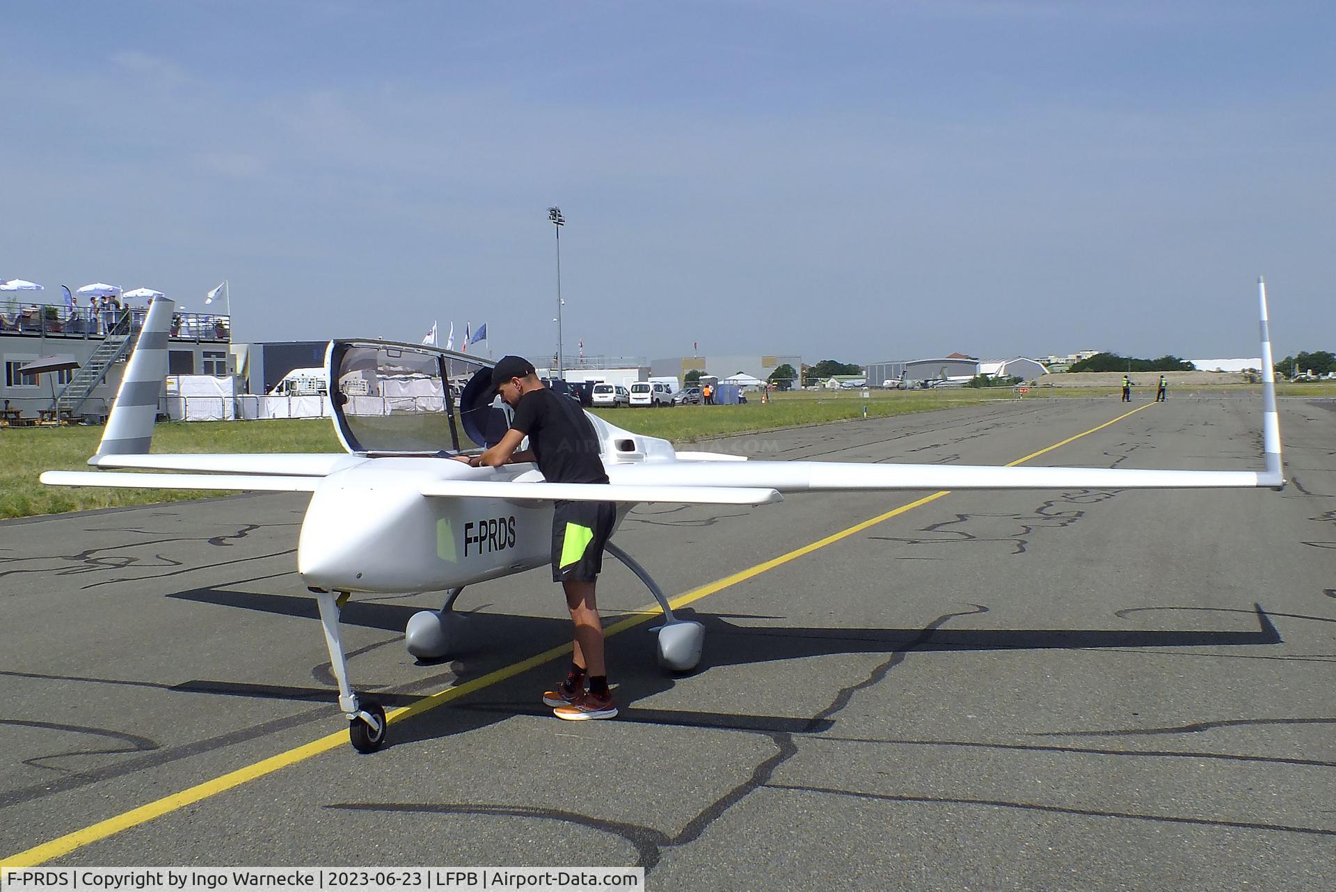 F-PRDS, Rutan Long-EZ C/N 1859 L, Rutan Long-EZ at the Aerosalon 2023, Paris