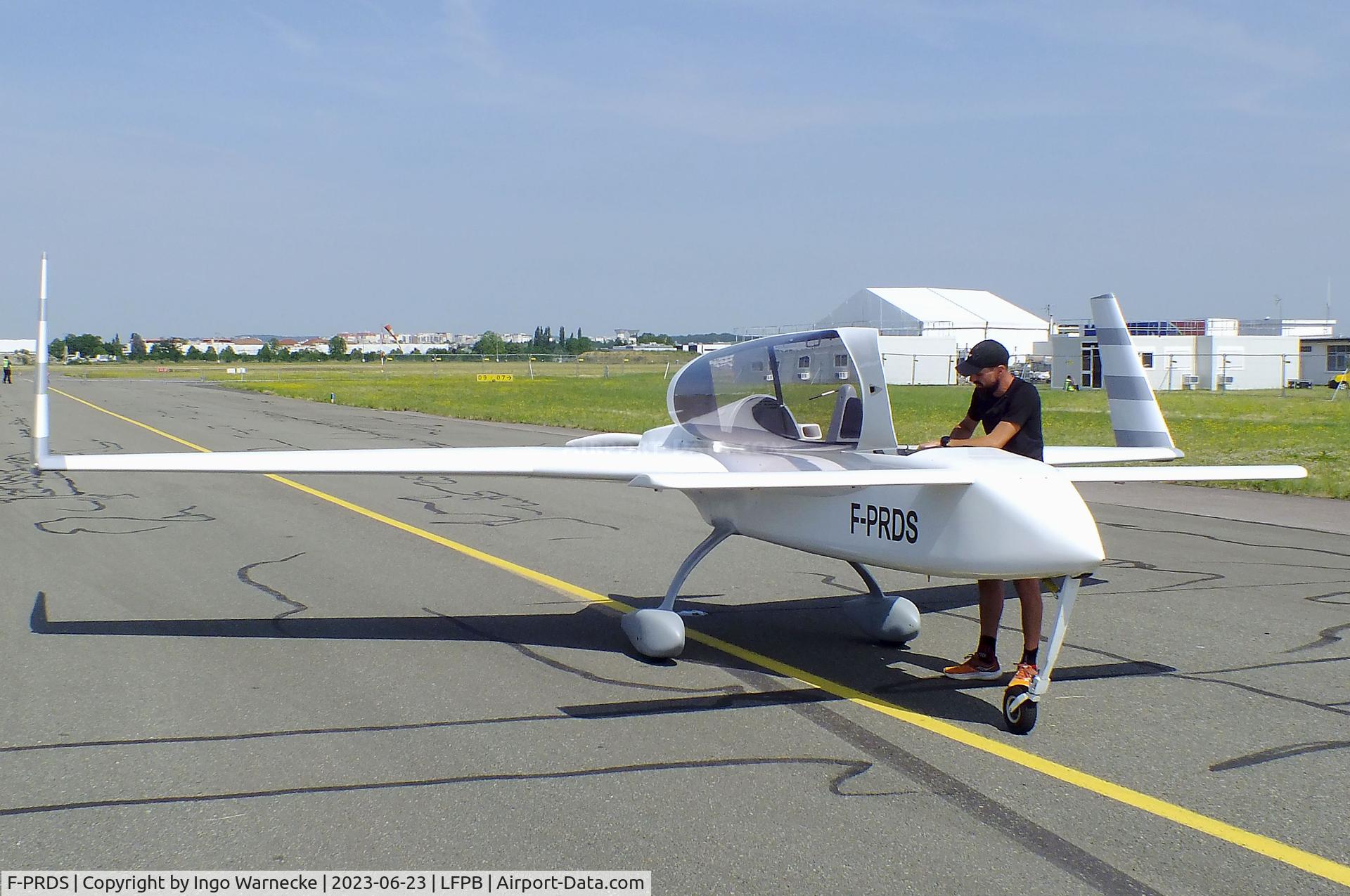 F-PRDS, Rutan Long-EZ C/N 1859 L, Rutan Long-EZ at the Aerosalon 2023, Paris