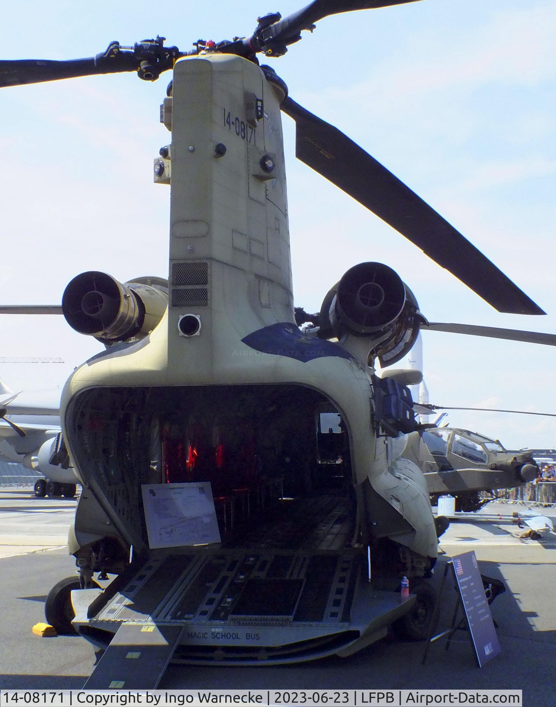 14-08171, 2014 Boeing CH-47F Chinook C/N M.8171, Boeing CH-47F Chinook of the US Army at the Aerosalon 2023, Paris